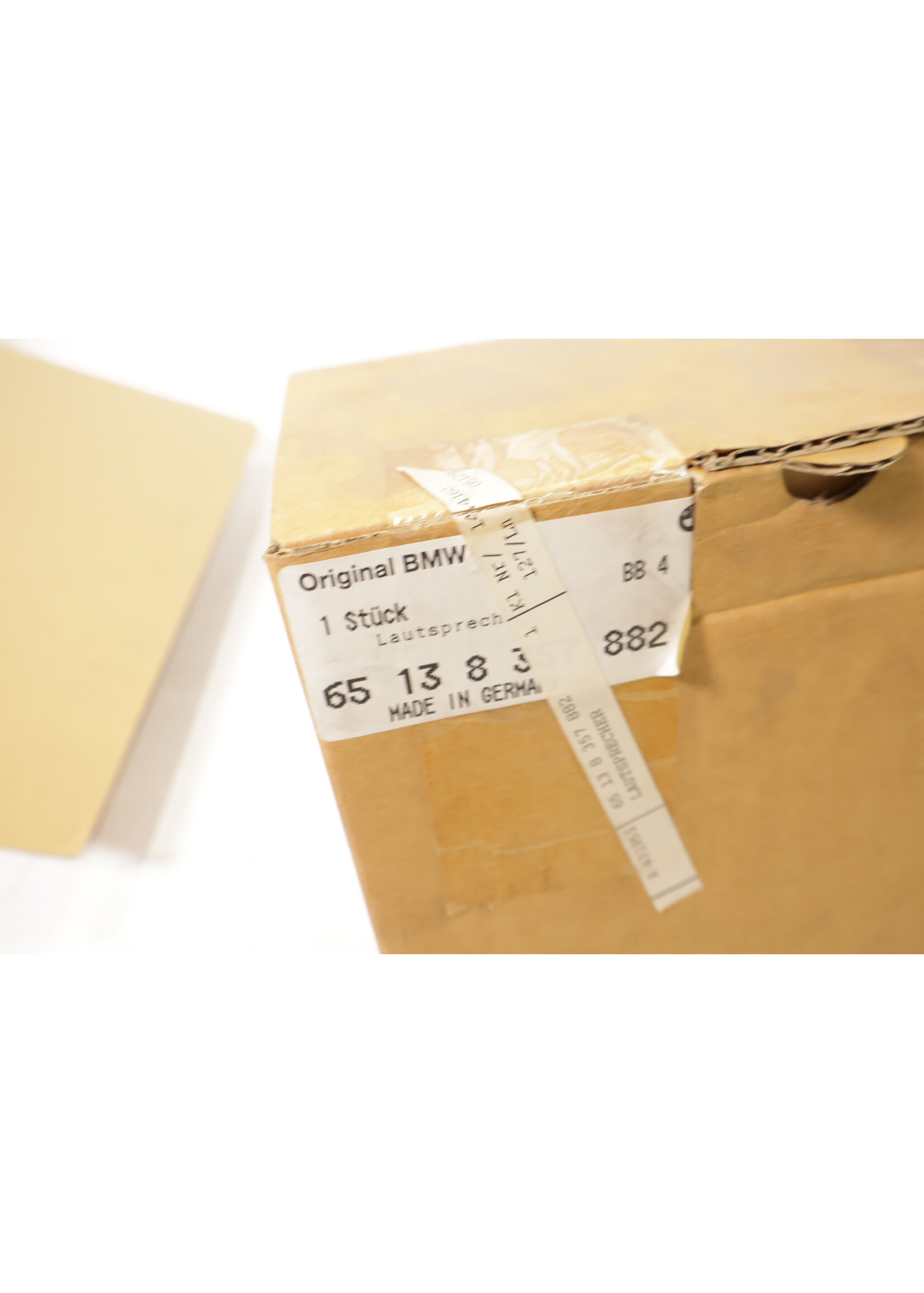 BMW BMW E36 3 Series Convertible OEM Speaker rear right NEW! 65138357882 8357882