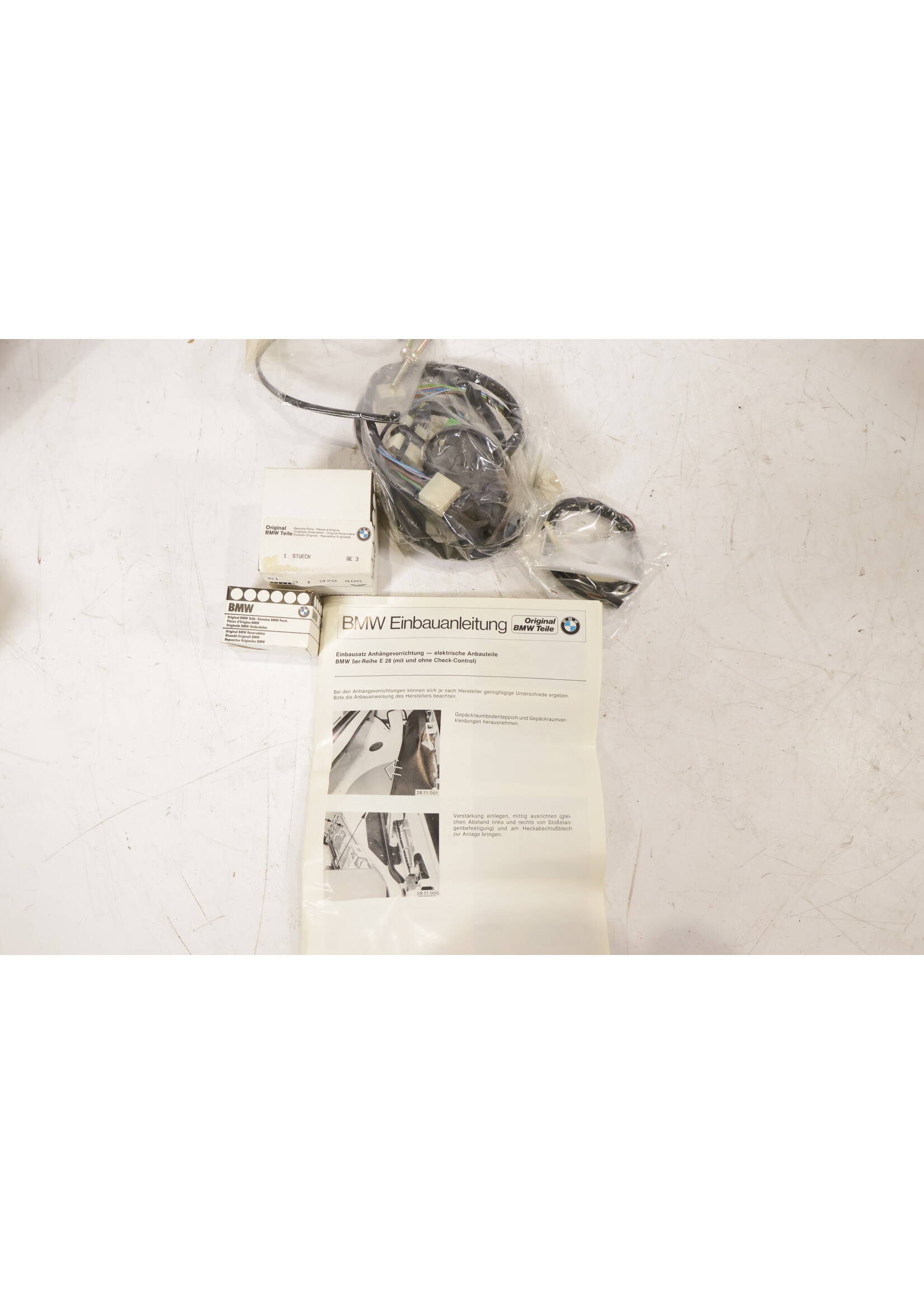 BMW BMW E28 5 Serie OEM Trekhaak kabelset NIEUW! 71601376303