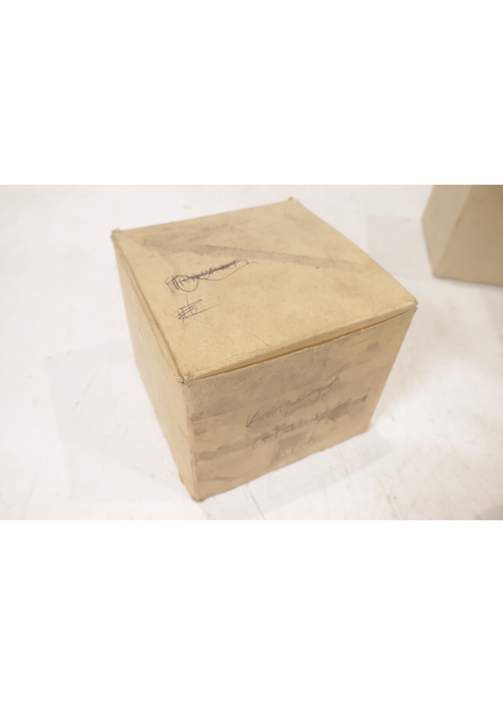 BMW BMW E30 3er OEM Uhr / Stechuhr NEU! 62131377371 1377371