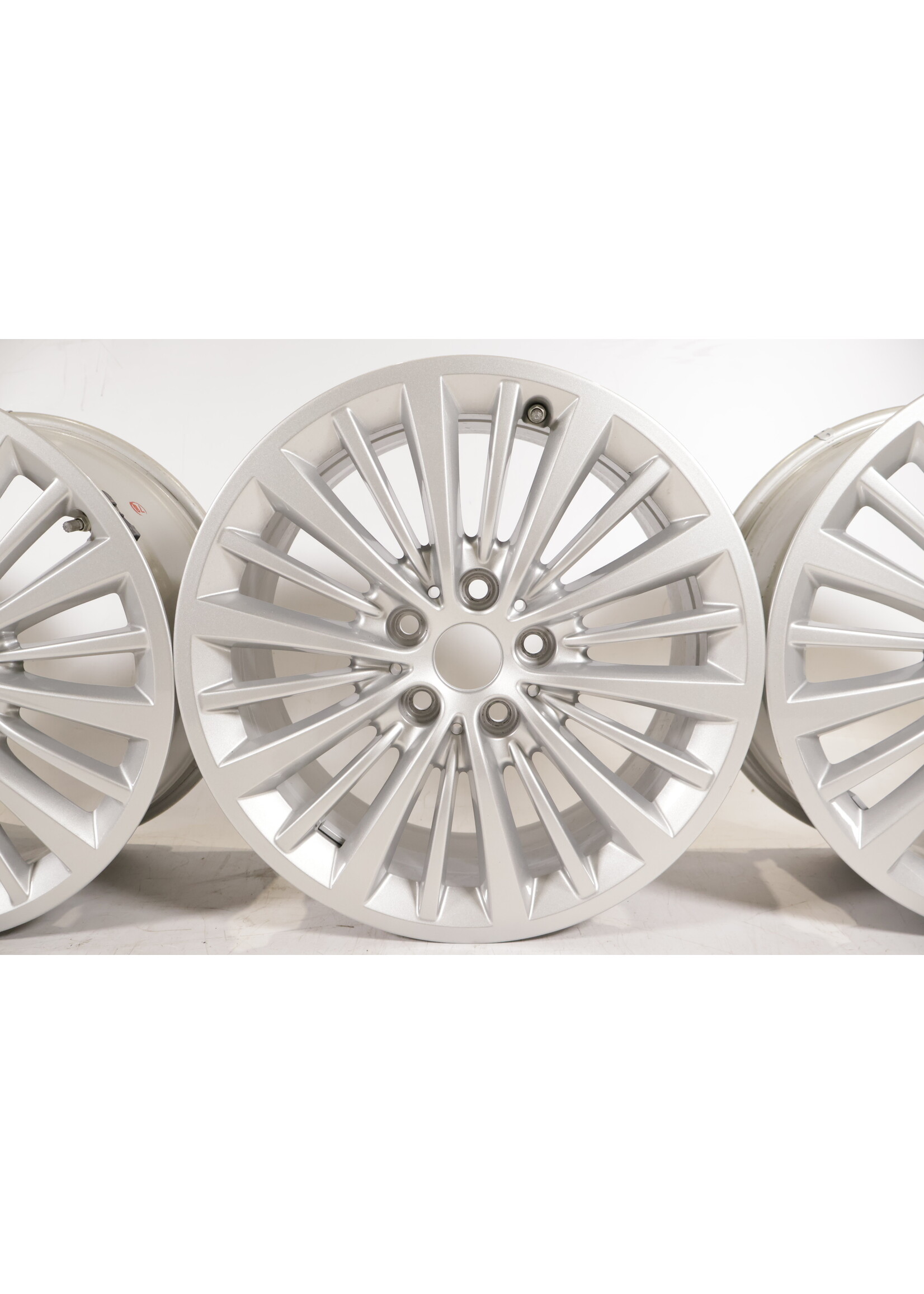 BMW BMW 2 Series F45 F46 Tourer Demo set rims with sensors 17'' Styling 481 6881440