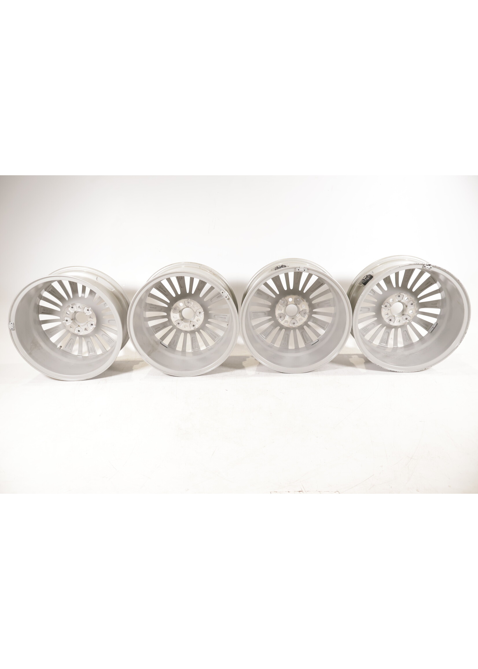 BMW BMW 2 Serie F45 F46 Tourer Demo set velgen met sensoren 17'' Styling 481 6881440