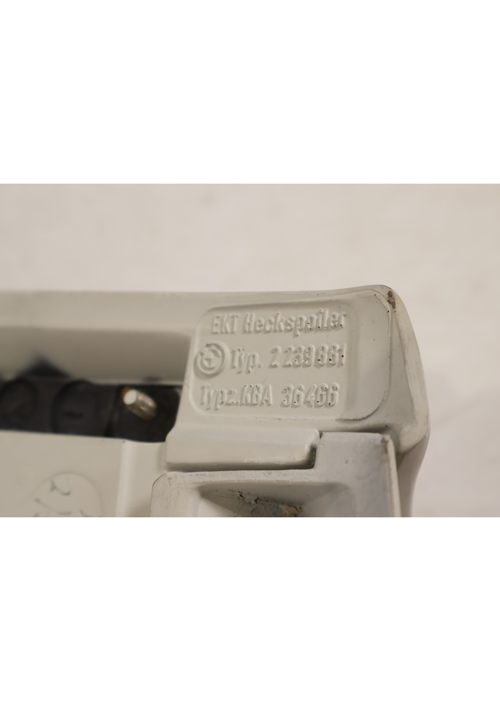 BMW  BMW E30 3er OEM M Tech 2 Heckklappenspoiler-Set NEU! 51712239717