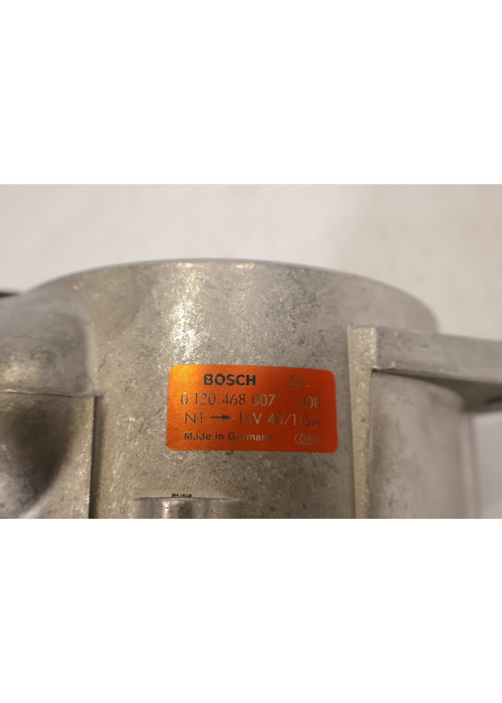 BMW BMW E32 E34 5 & 7  Serie OEM Dynamo / alternator NIEUW! 12311717385 0120468007