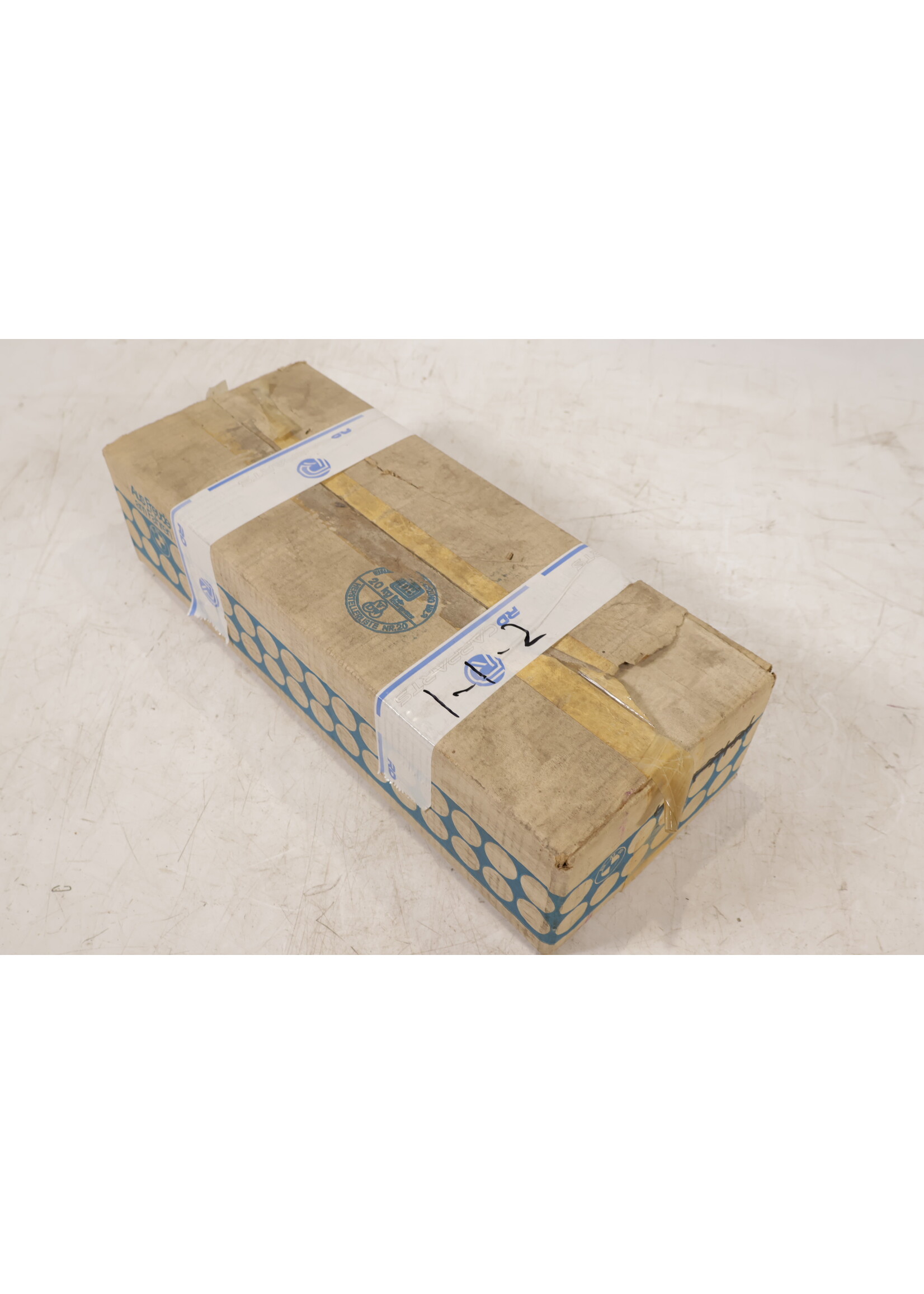 BMW BMW E21 3 Serie OEM Achterlicht plastic links NIEUW! 63211367777 1367777