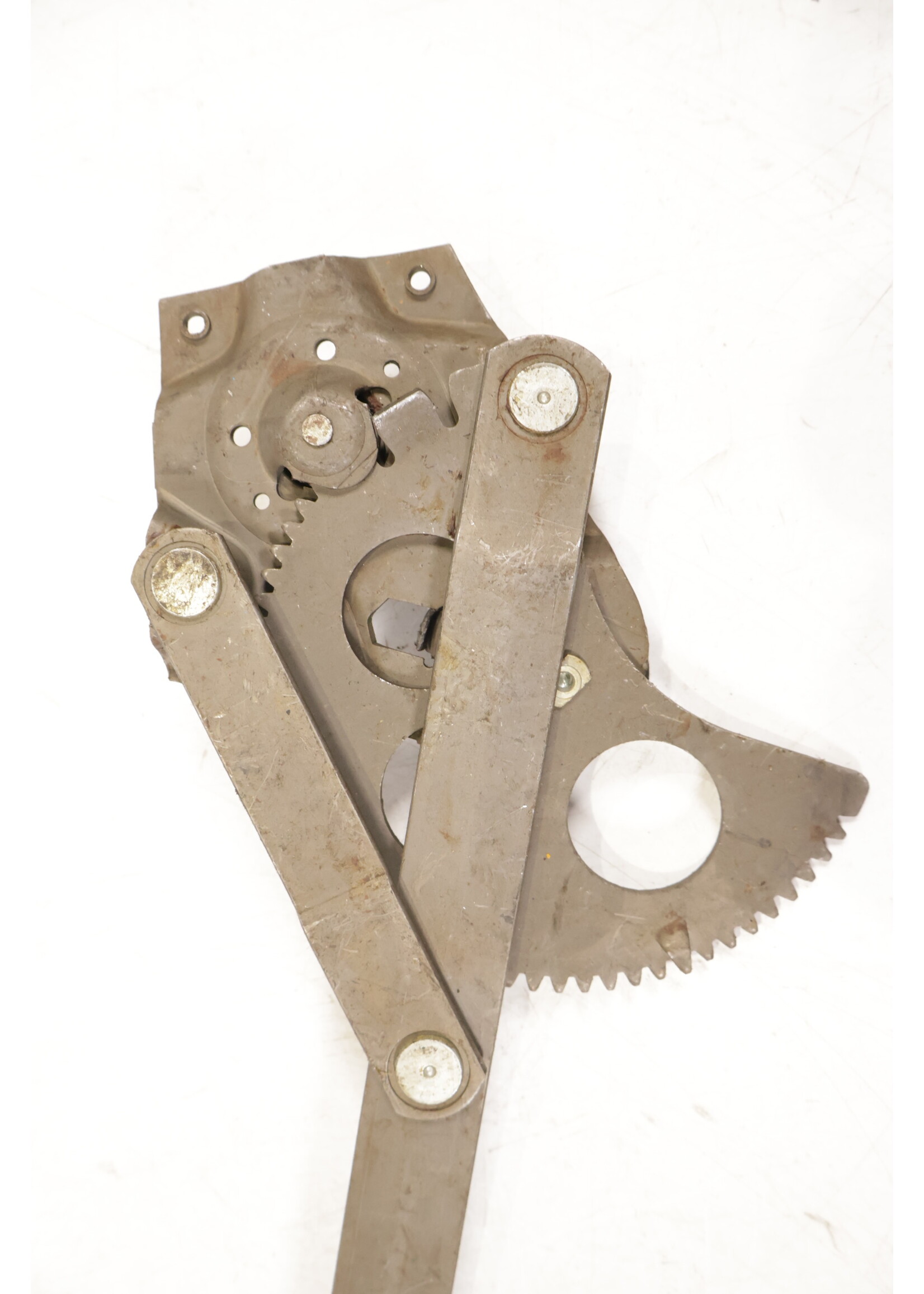 BMW BMW E21 3 Serie OEM Raammechanisme deur rechts NIEUW! 51321822902 1822902