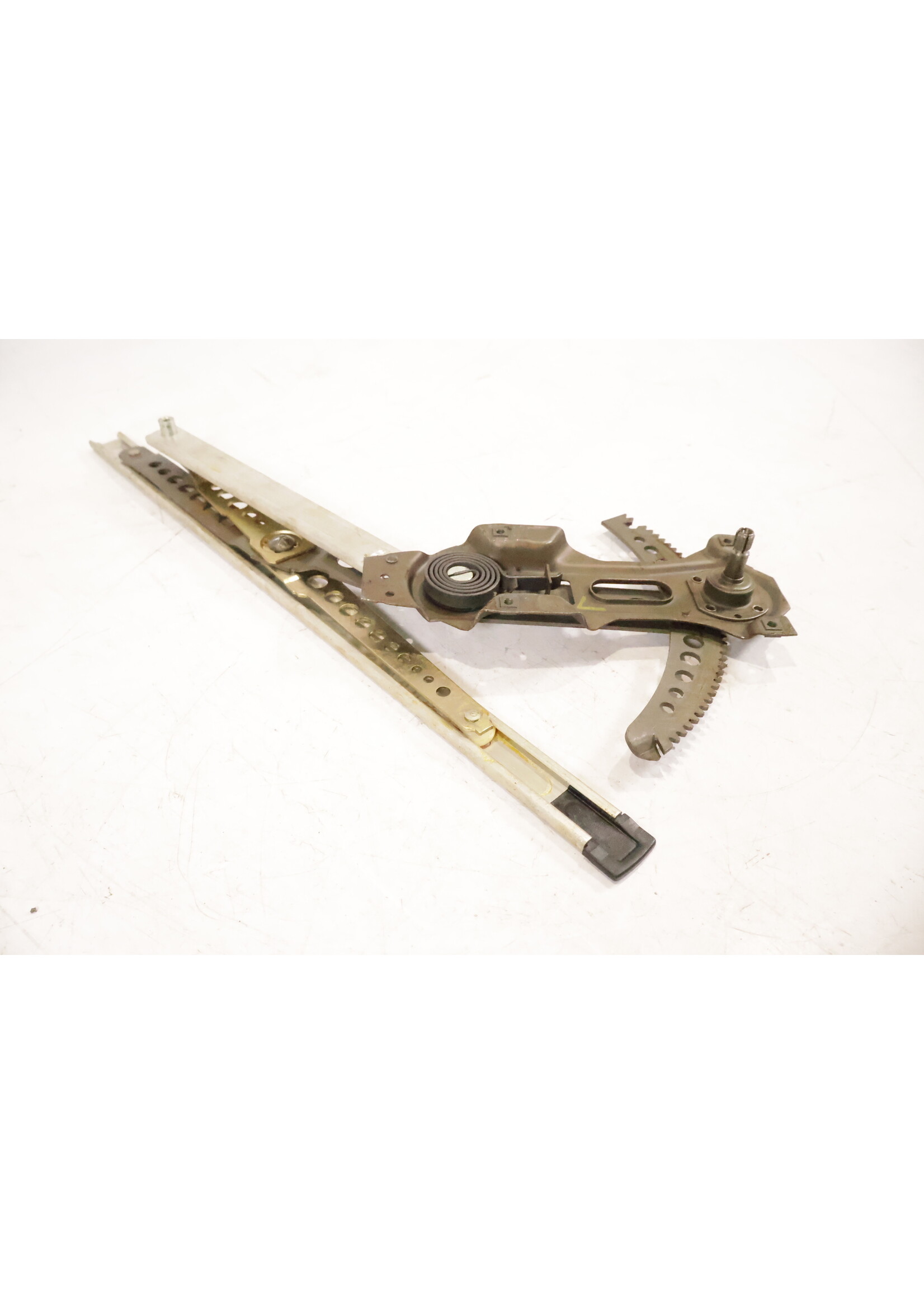 BMW BMW E28 5er OEM Fensterheber Tür links vorne NEU! 18679030