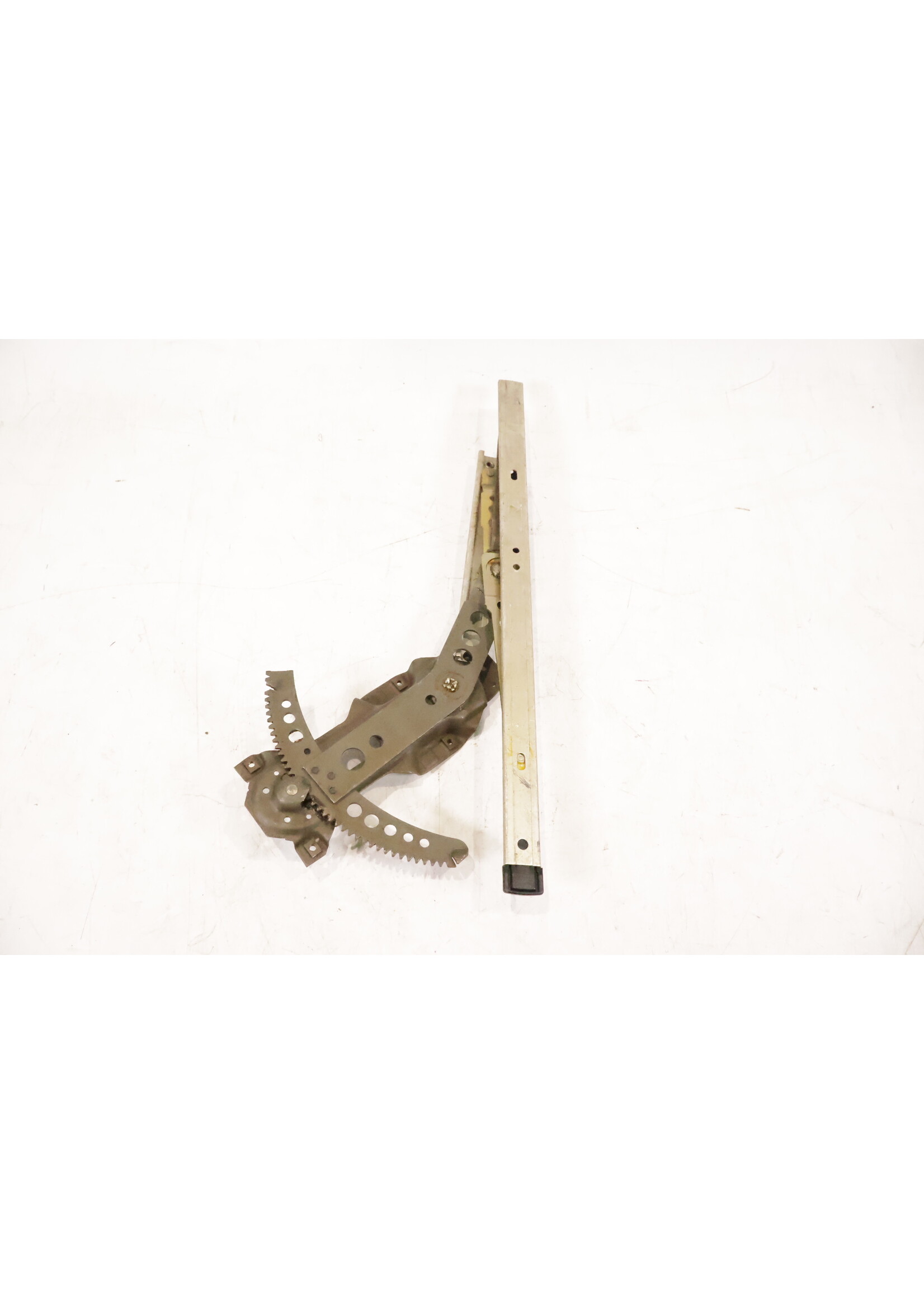 BMW BMW E28 5er OEM Fensterheber Tür links vorne NEU! 18679030