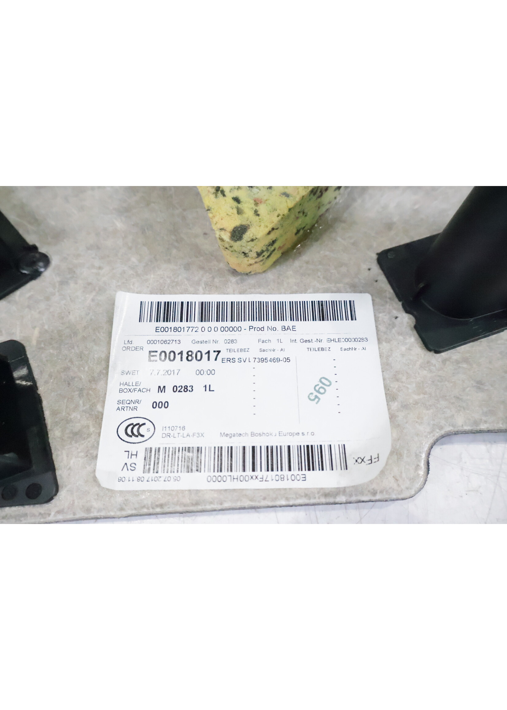 BMW BMW F32 F33 F82 F83 4 Serie OEM Bekleding paneel links achter NIEUW! 51437395469