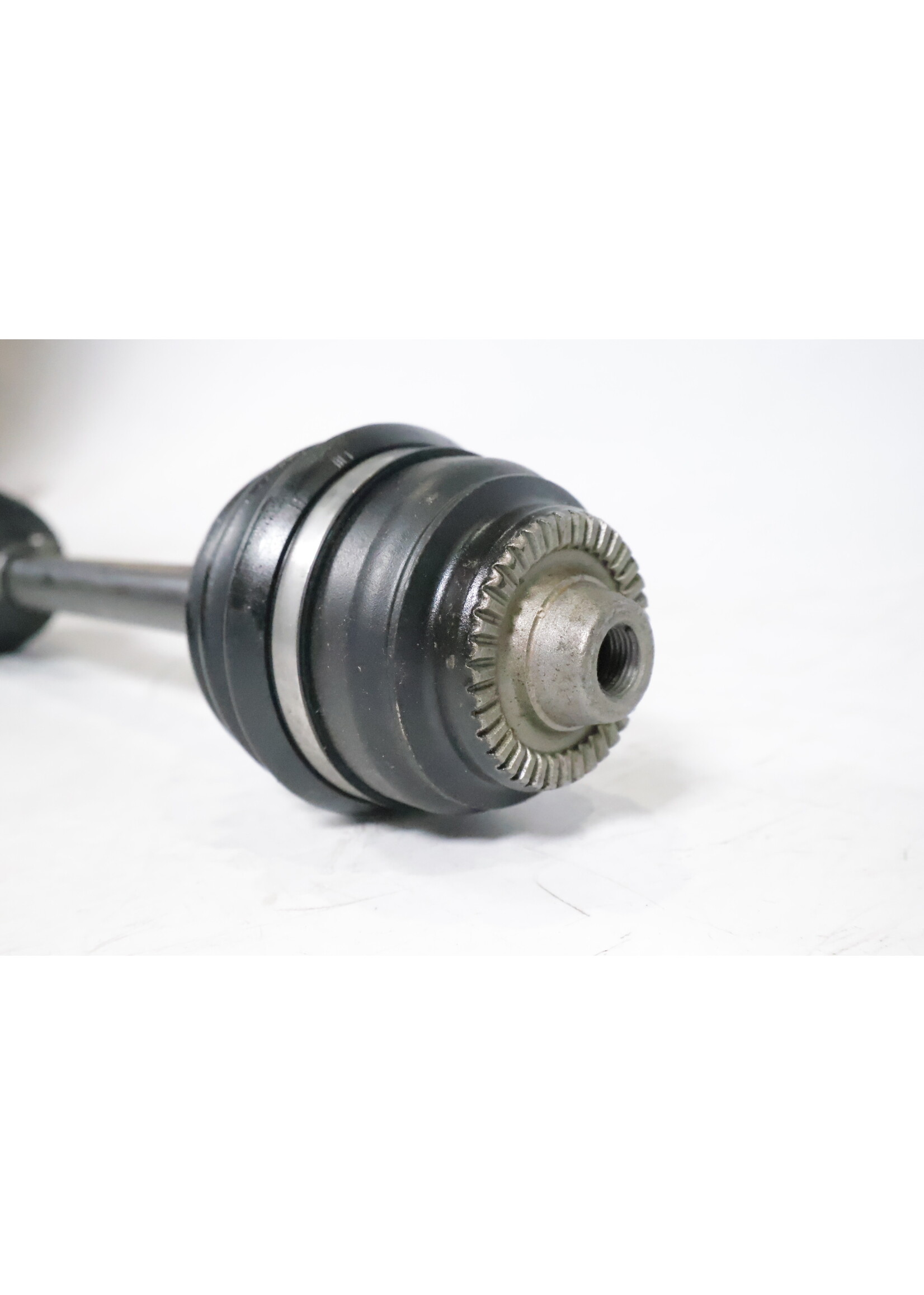 BMW  BMW X3 F25 X4 F26 OEM Drive shaft front right NEW! 31607619658 7619658