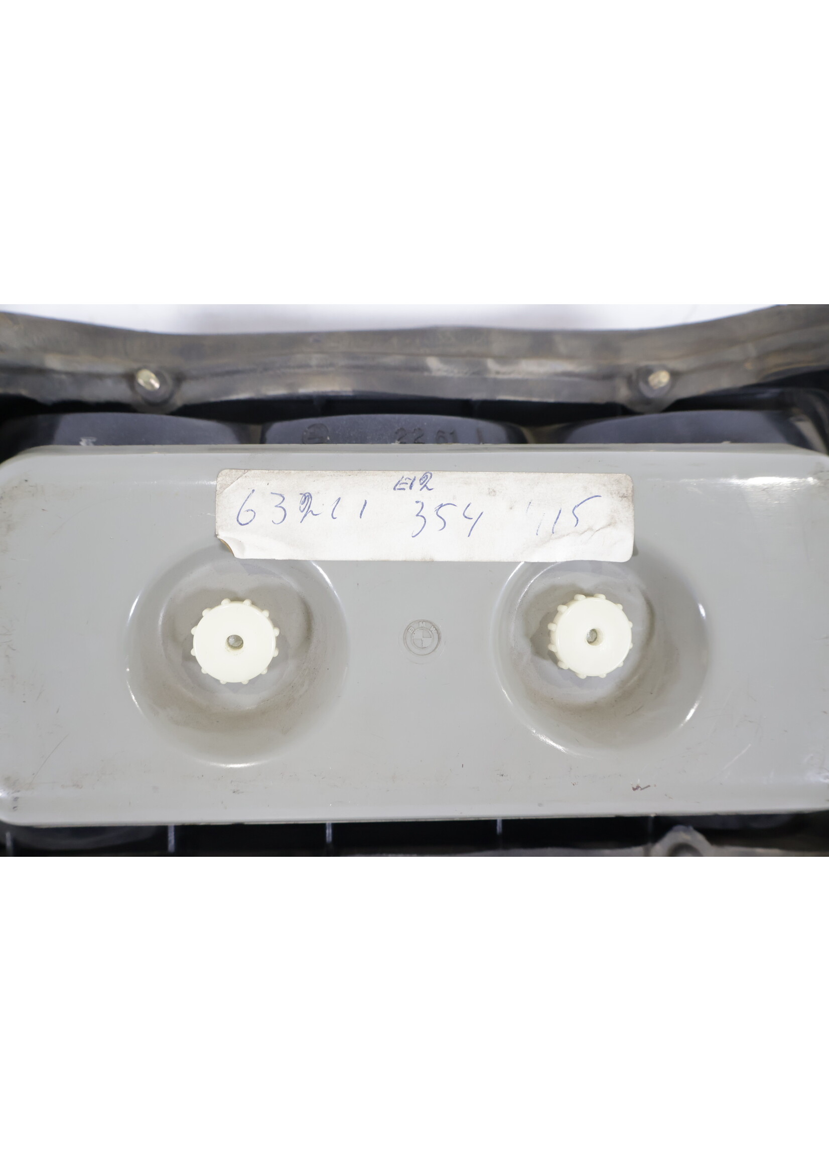 BMW BMW E12 5er OEM Rücklicht links NEU! 63211354415