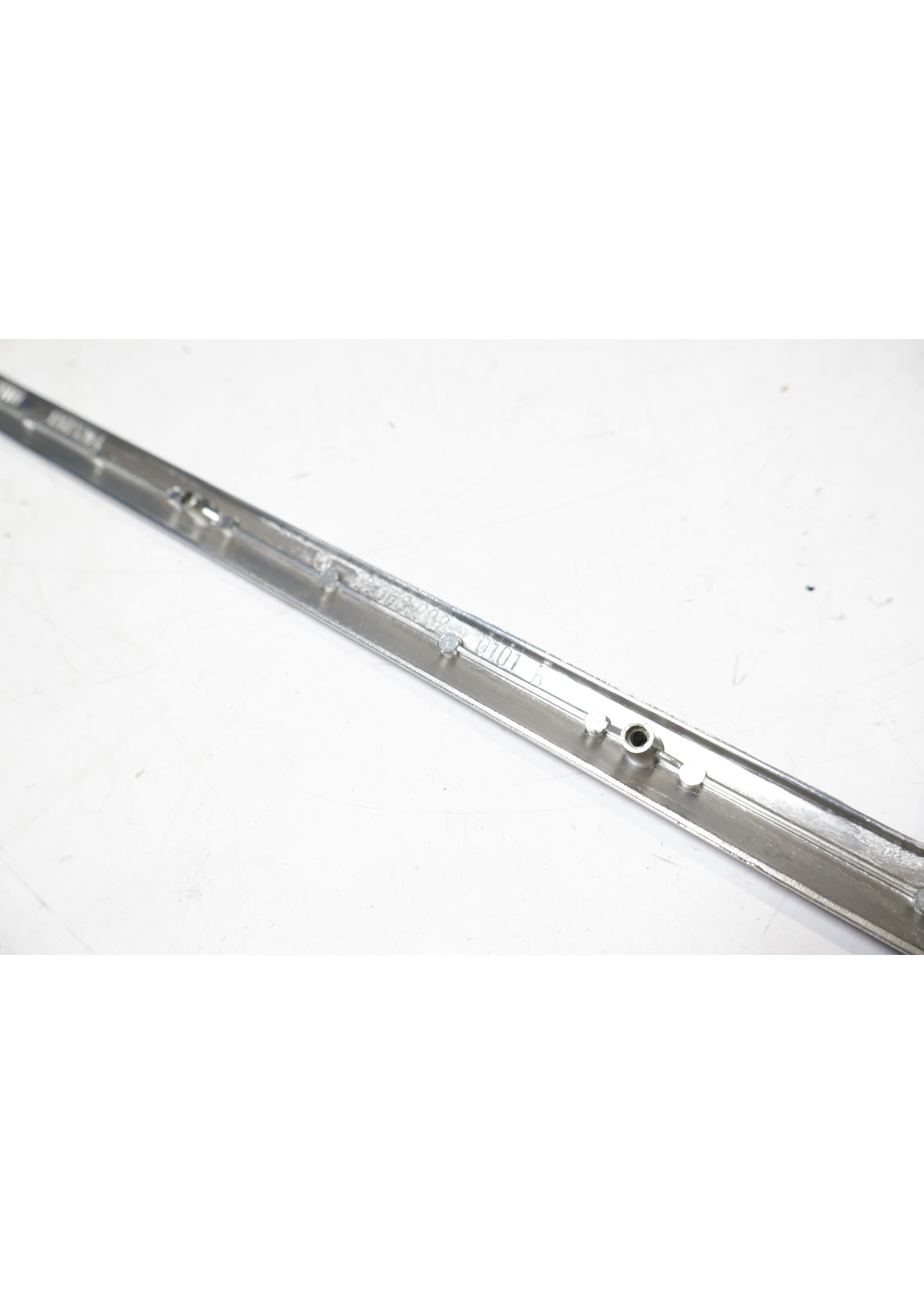 BMW BMW 7er E23 OEM Rücklicht Chrom Zierleiste rechts NEU! 63211361928