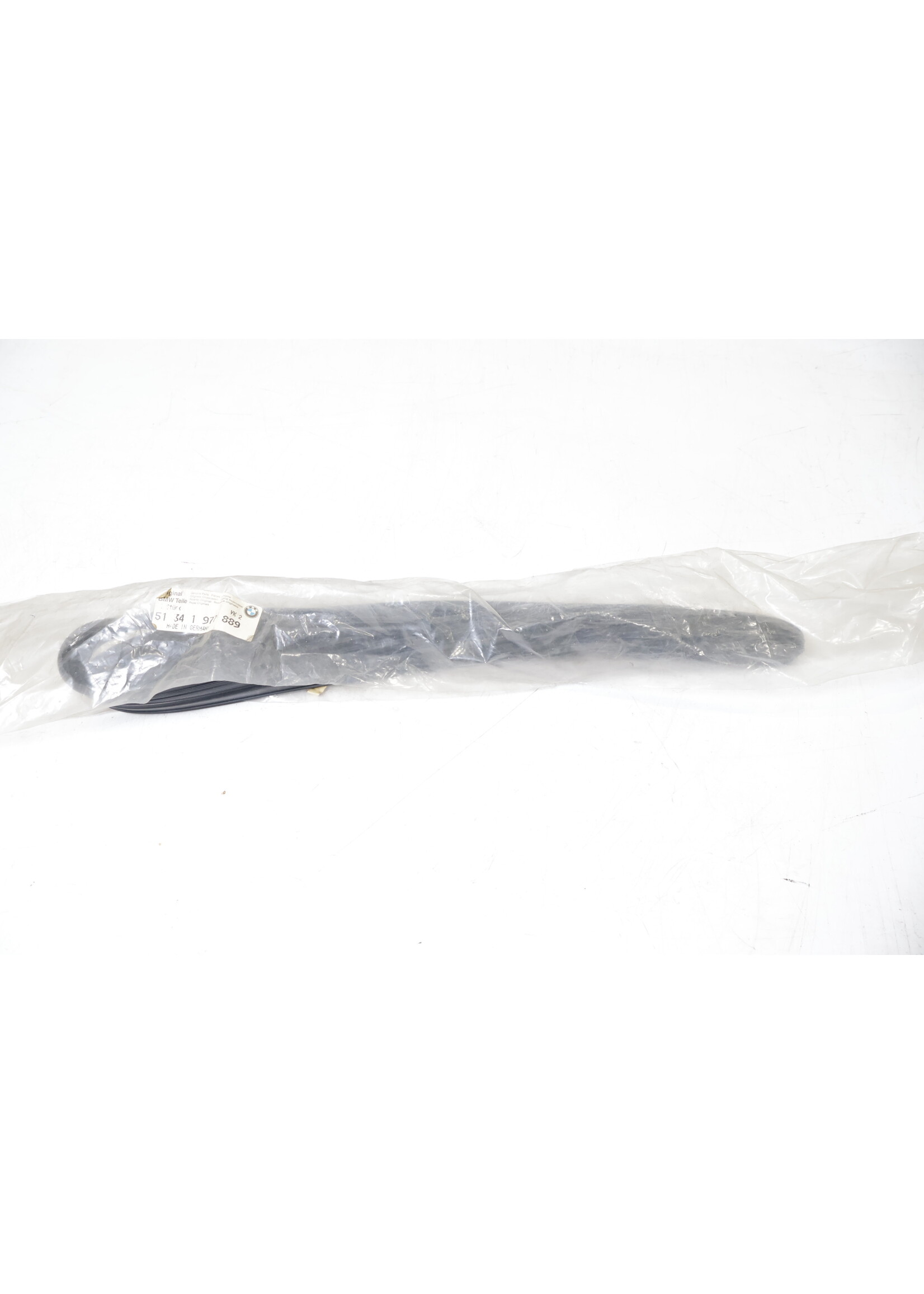 BMW BMW E36 3 Serie Sedan OEM Raamgeleider deur rubber links achter NIEUW! 51348213983