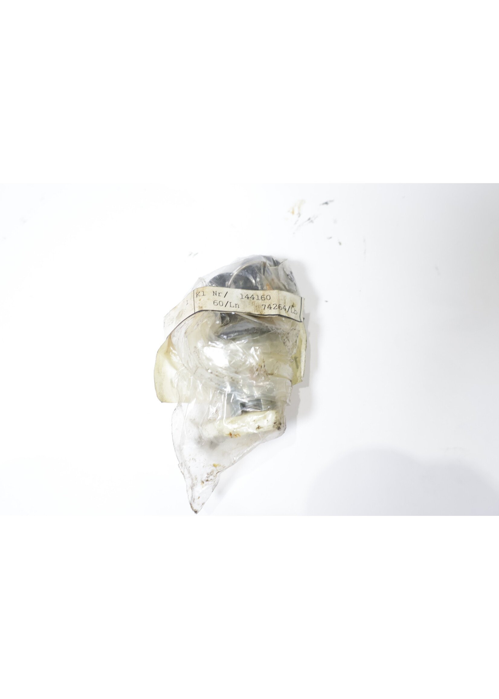 BMW BMW E28 5 Series OEM Lock with 2 keys NEW! 51211901540