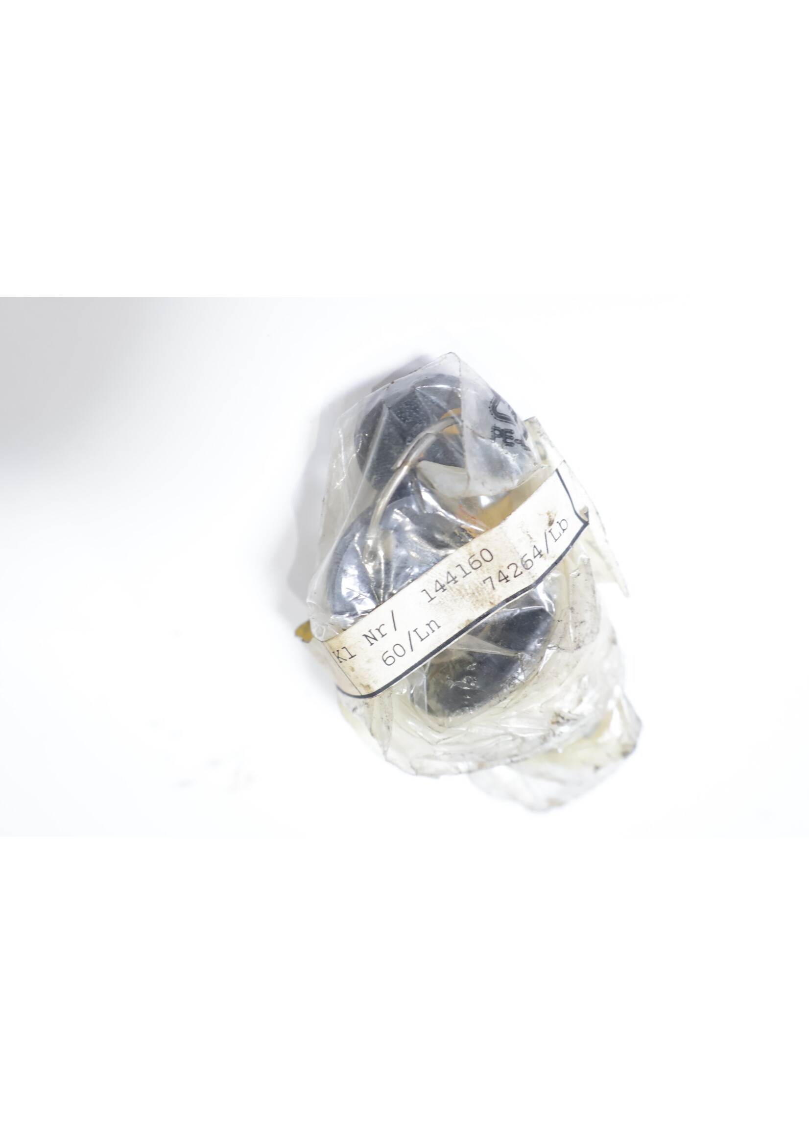 BMW BMW E28 5 Serie OEM Slot met 2 sleutels NIEUW! 51211901540