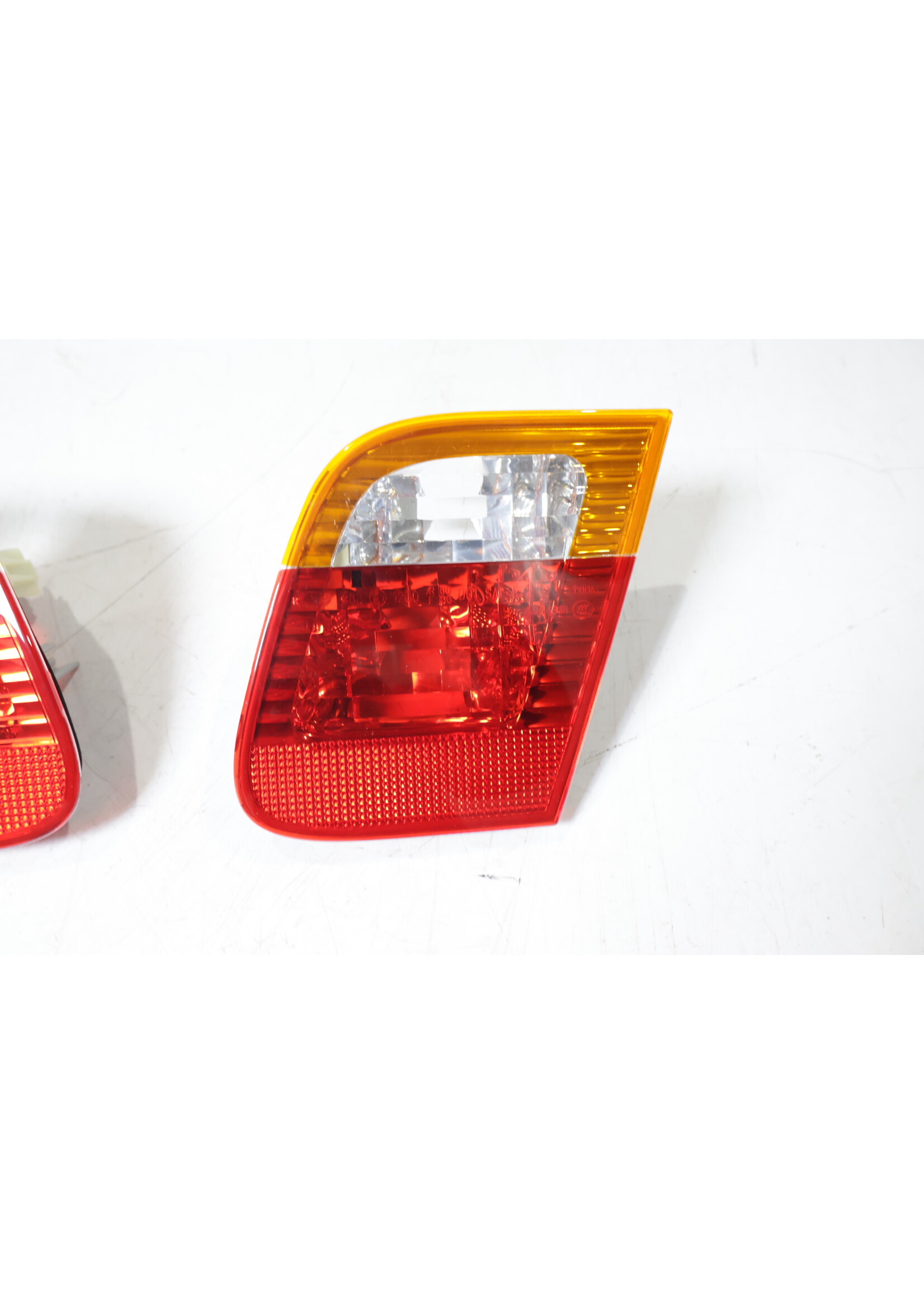 BMW BMW 3er E46 OEM Rücklicht Innenset Typ 2 NEU! 63216907946 63216907945