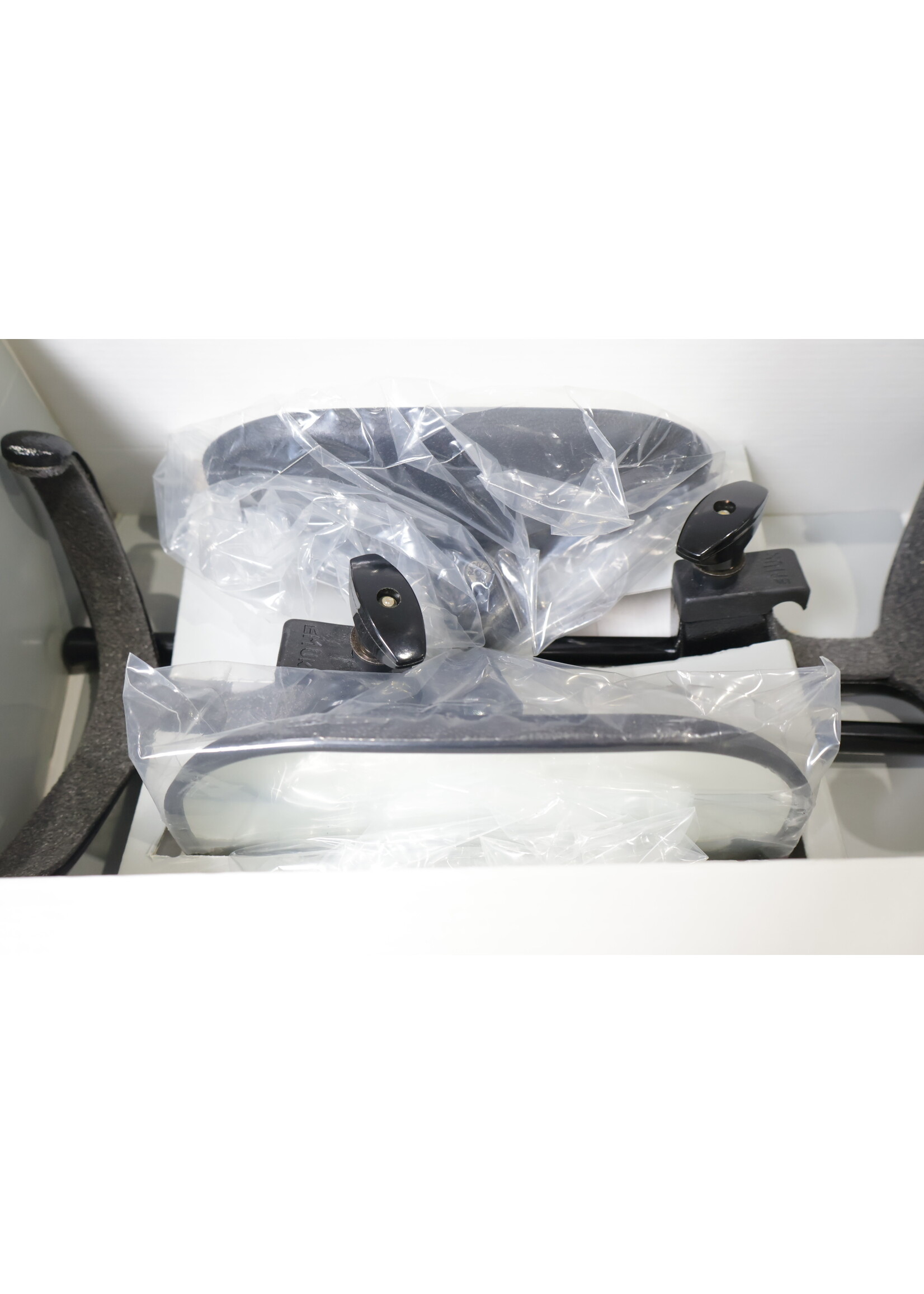 BMW BMW 5 & 7 Series E32 E34 OEM Caravan mirror NEW! 82119401453