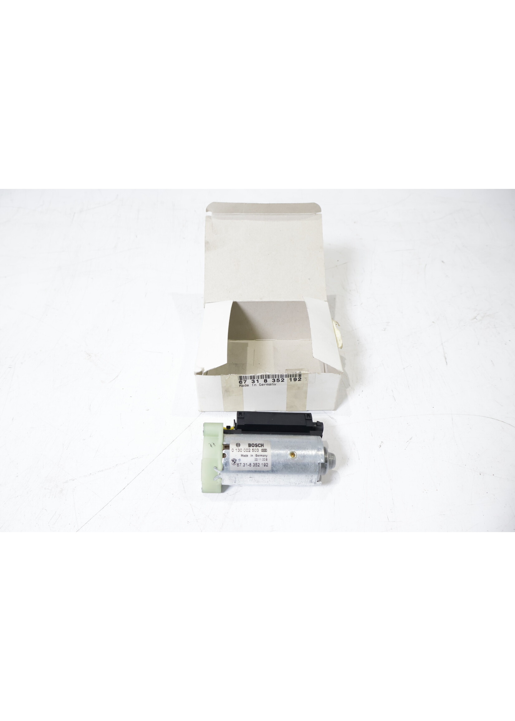 BMW BMW 5 & 7 Serie E38 E39 OEM Stoel verstelling motor NIEUW! 67318352192