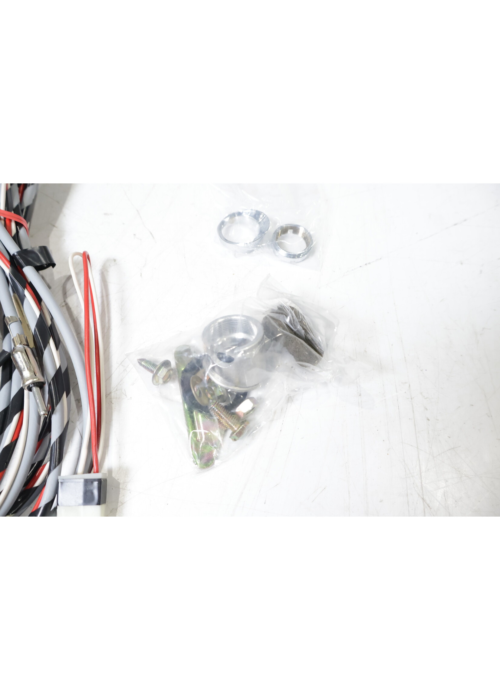 BMW BMW E30 3 Serie OEM Automatische antenne set NIEUW! 65229056524 9056524