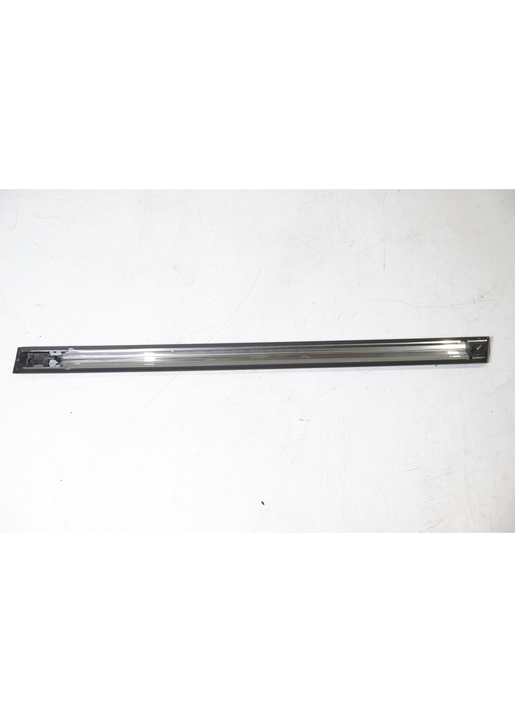 BMW BMW E23 7 Serie OEM Stootlijst deur rechts achter NIEUW! 51131848306