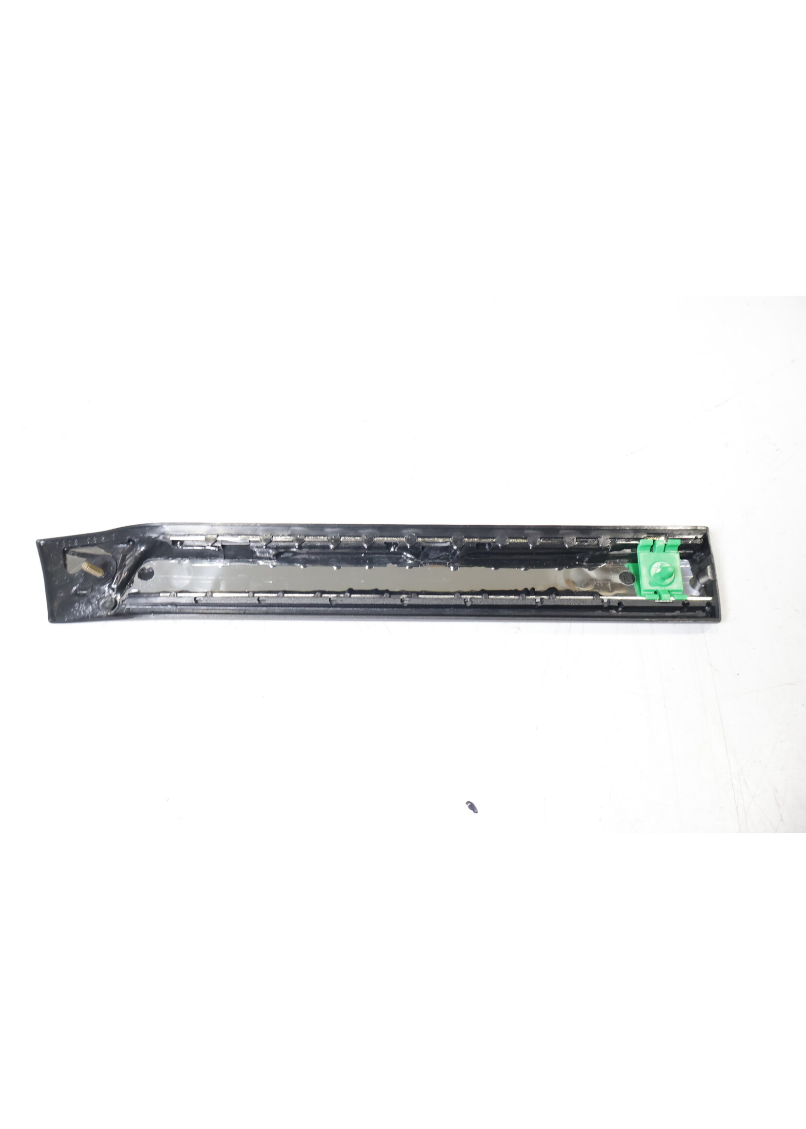 BMW BMW E32 7 Serie OEM Stootlijst / Sierlijst rechts voor NIEUW! 51131908682