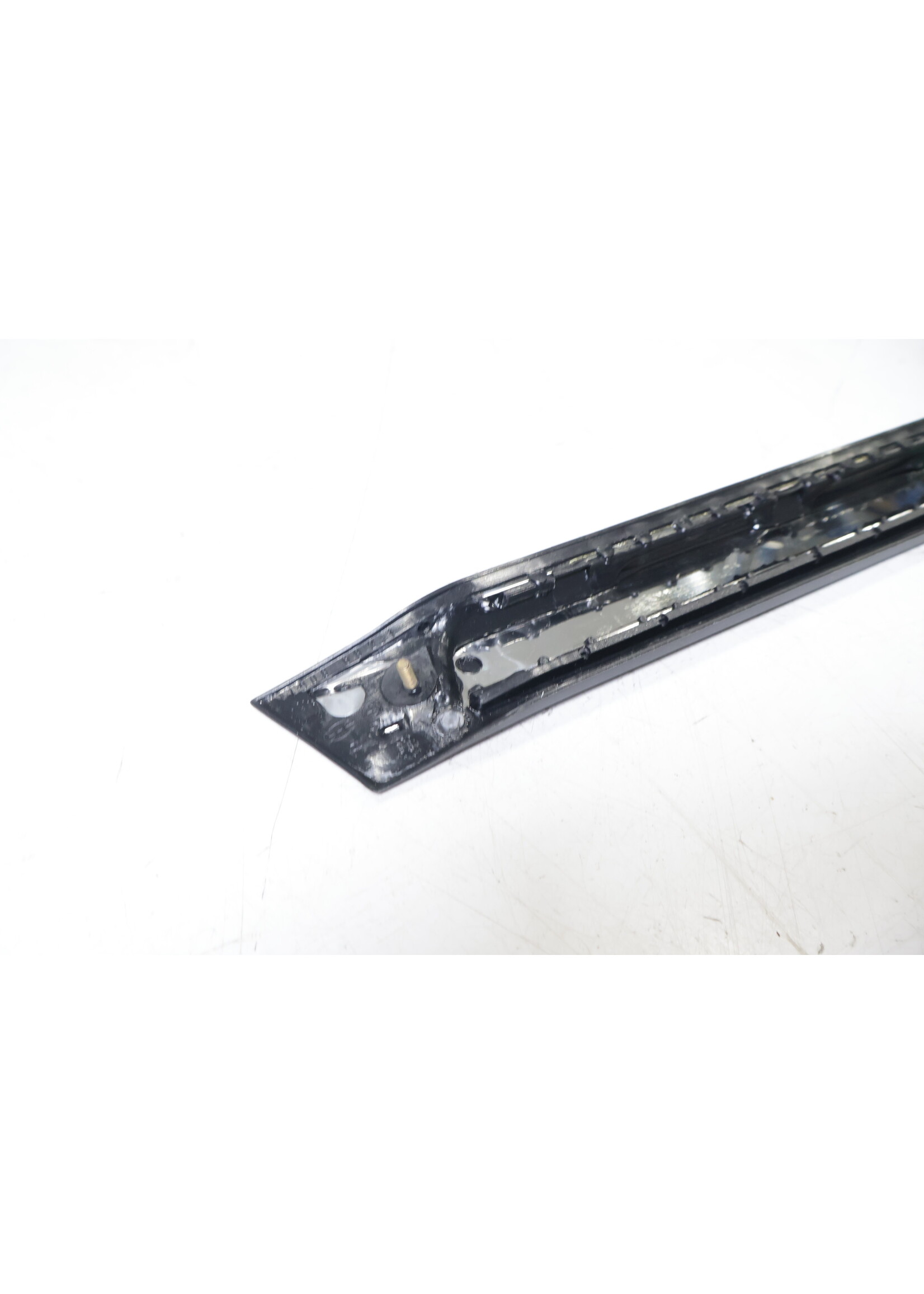 BMW BMW E32 7 Series OEM Side molding / Decorative molding right front NEW! 51131908682