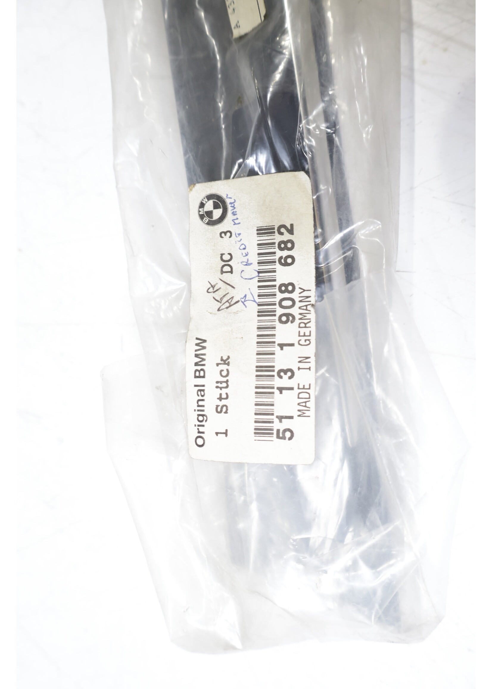 BMW BMW E32 7er OEM Seitenleiste / Zierleiste rechts vorne NEU! 51131908682