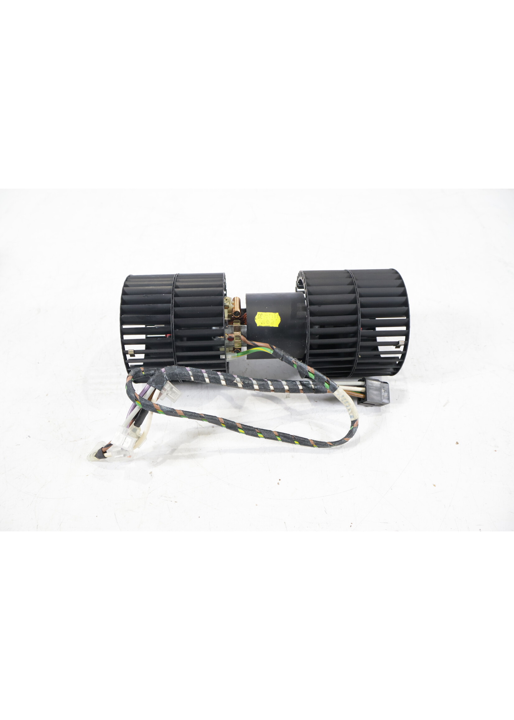 BMW BMW E28 5 Serie OEM Kachelmotor / kachel ventilator NIEUW! 64511377752