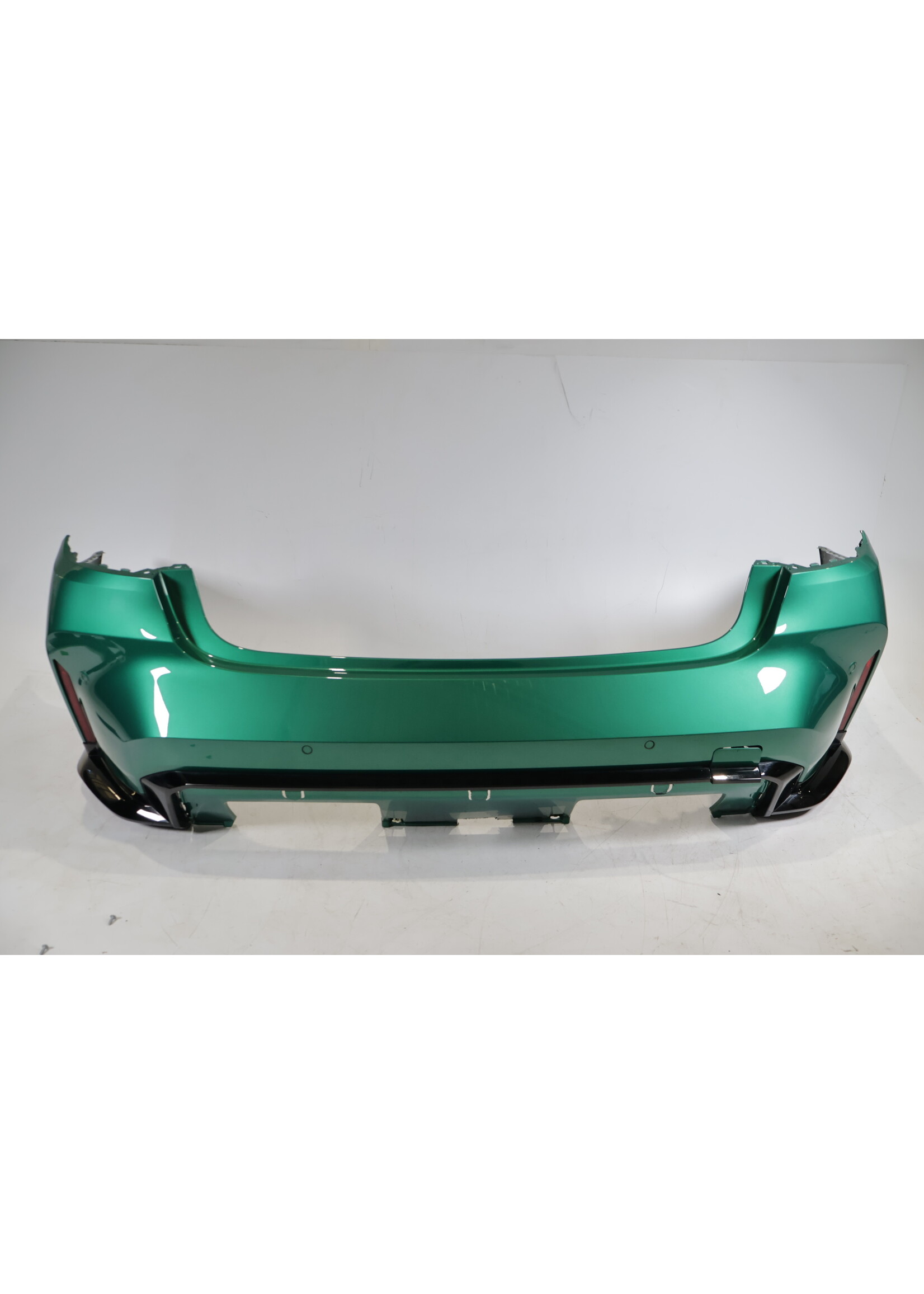 BMW BMW 3 Serie M3 G80 Complete achterbumper met PDC 51128069441 51128086593