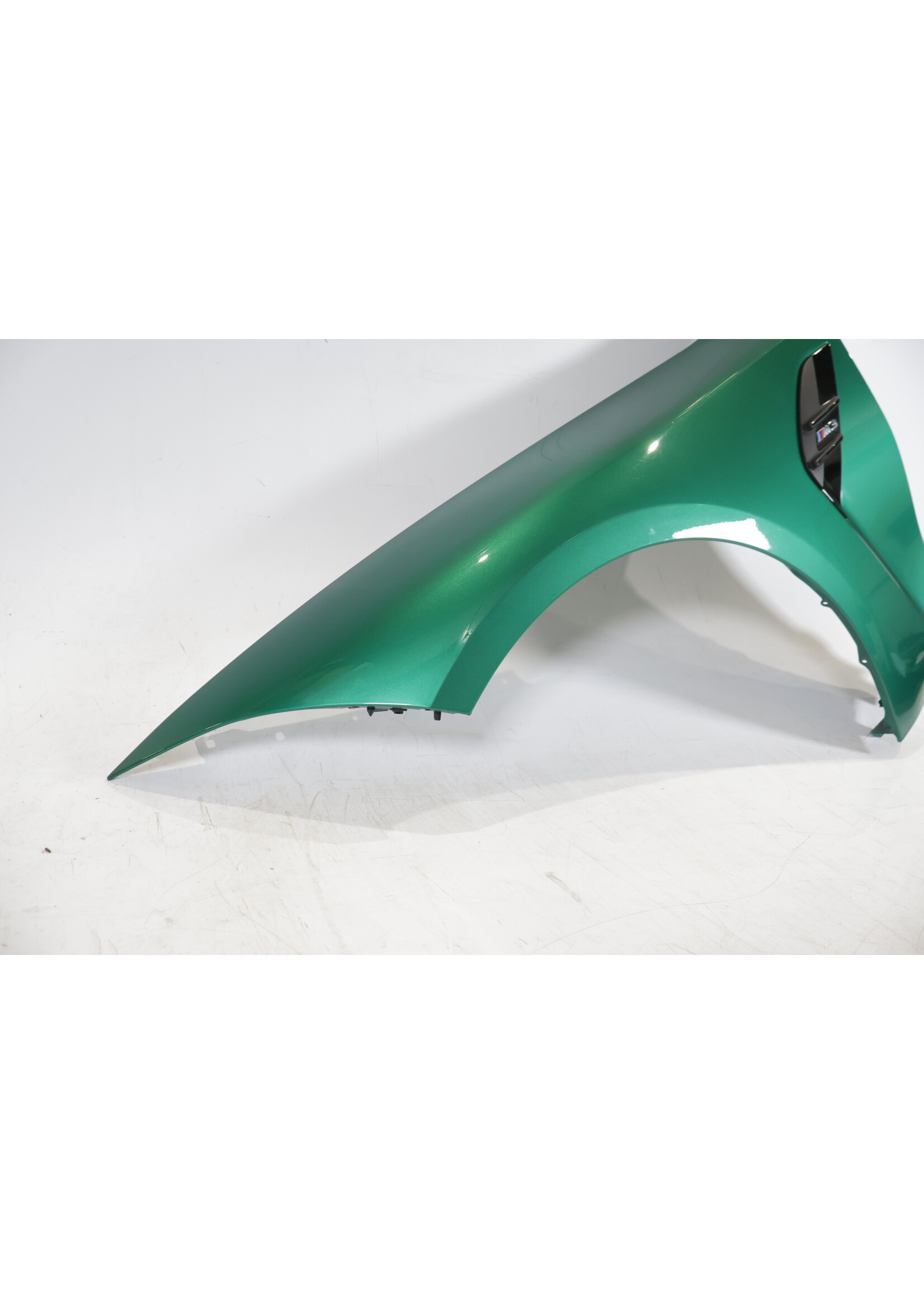 BMW BMW 3 Serie M3 G80 G81 Zijscherm / spatbord links voor 41008082027 8082027