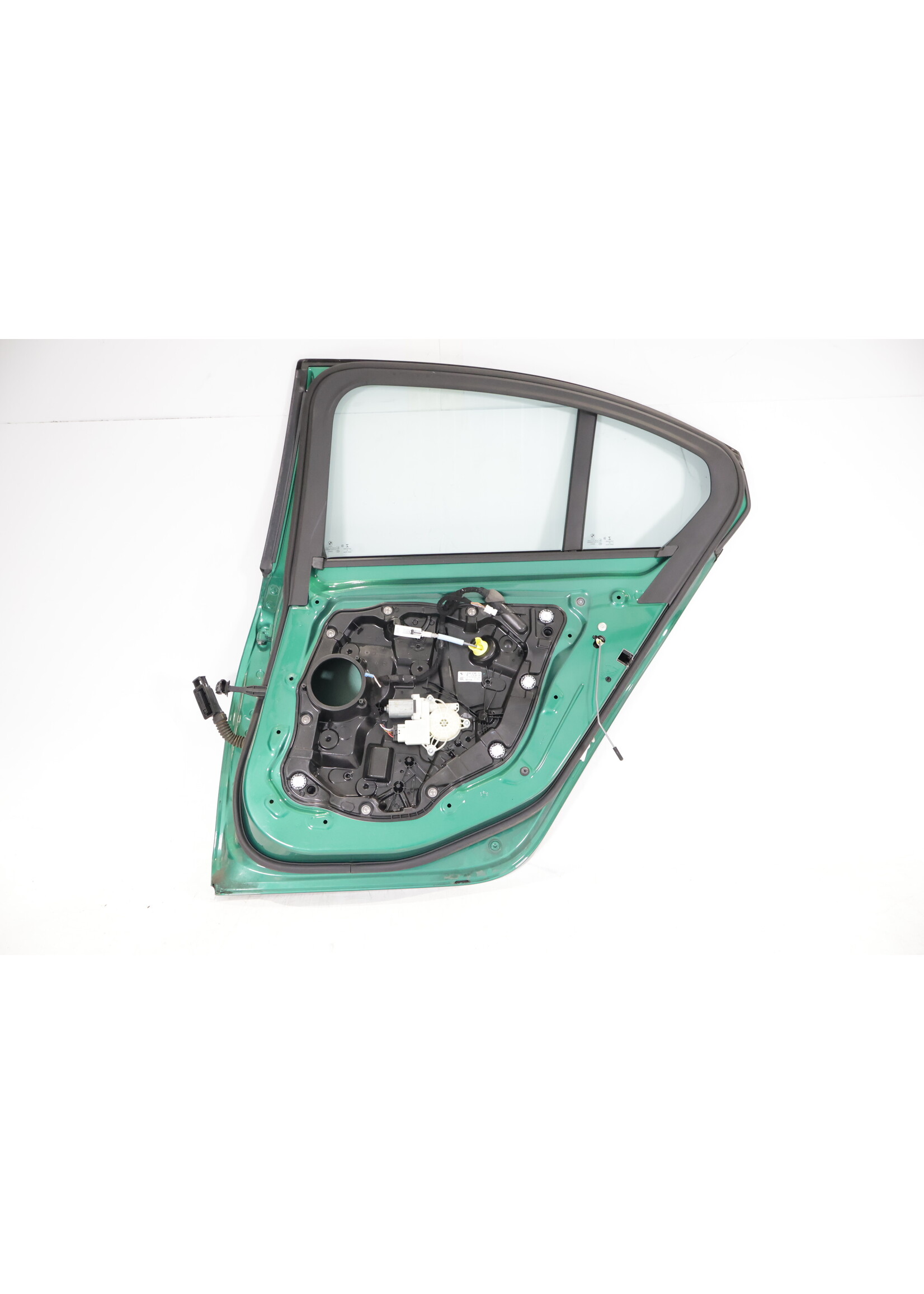 BMW BMW 3 Serie G20  G80 complete door right rear 41517482278 7482278