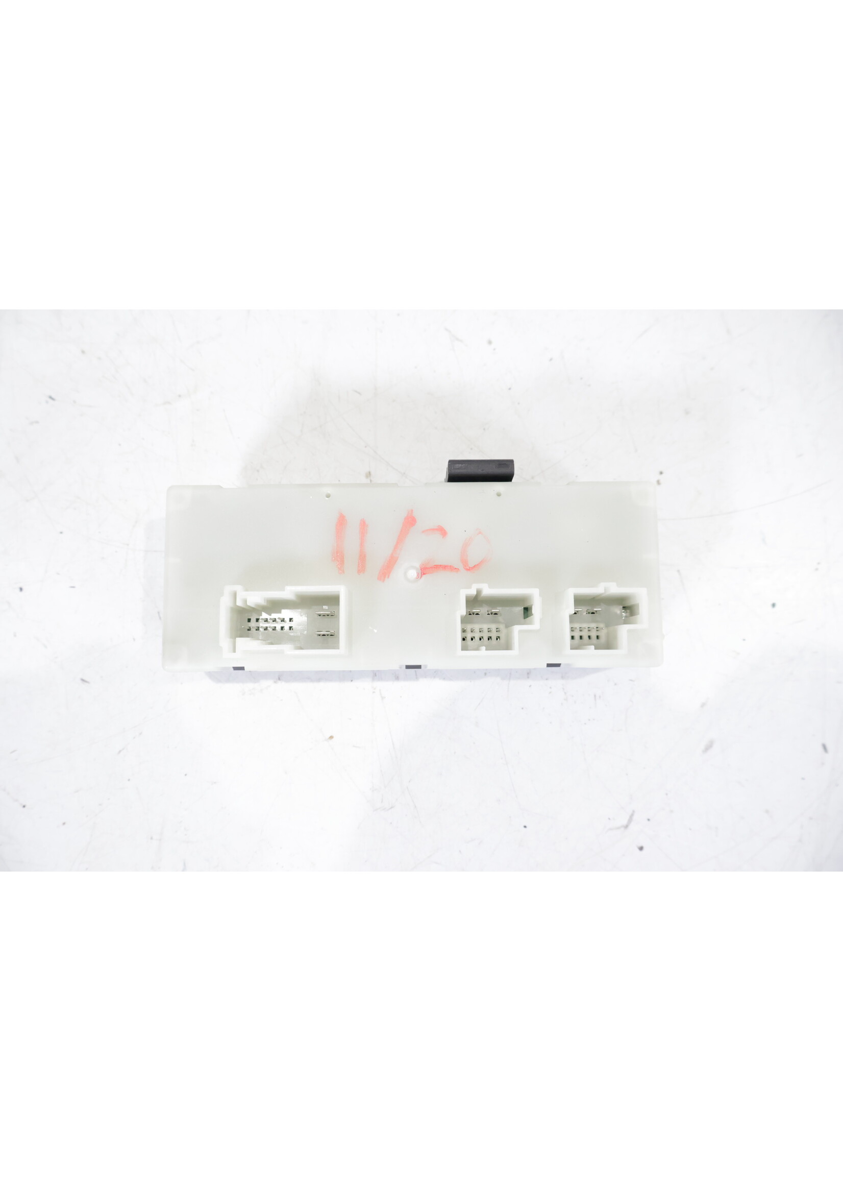 BMW BMW G80 G81 M3 achterklep functiemodule diverse modellen 61355A19DB2 5A19DB2