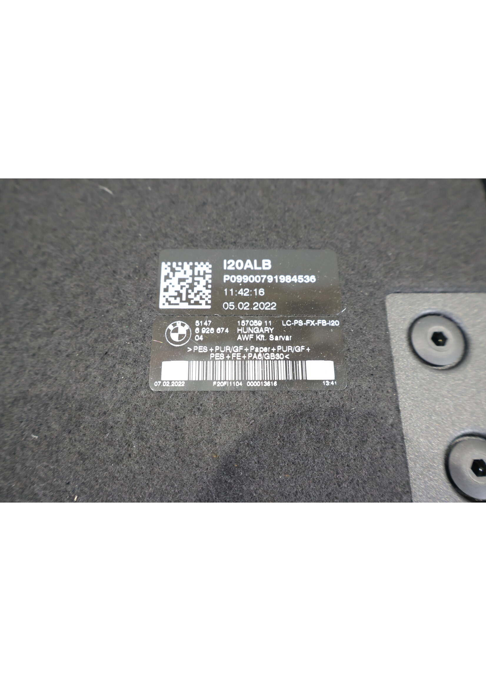 BMW BMW iX i20 Parcel shelf / front luggage compartment lid trim 51476926674 6926674