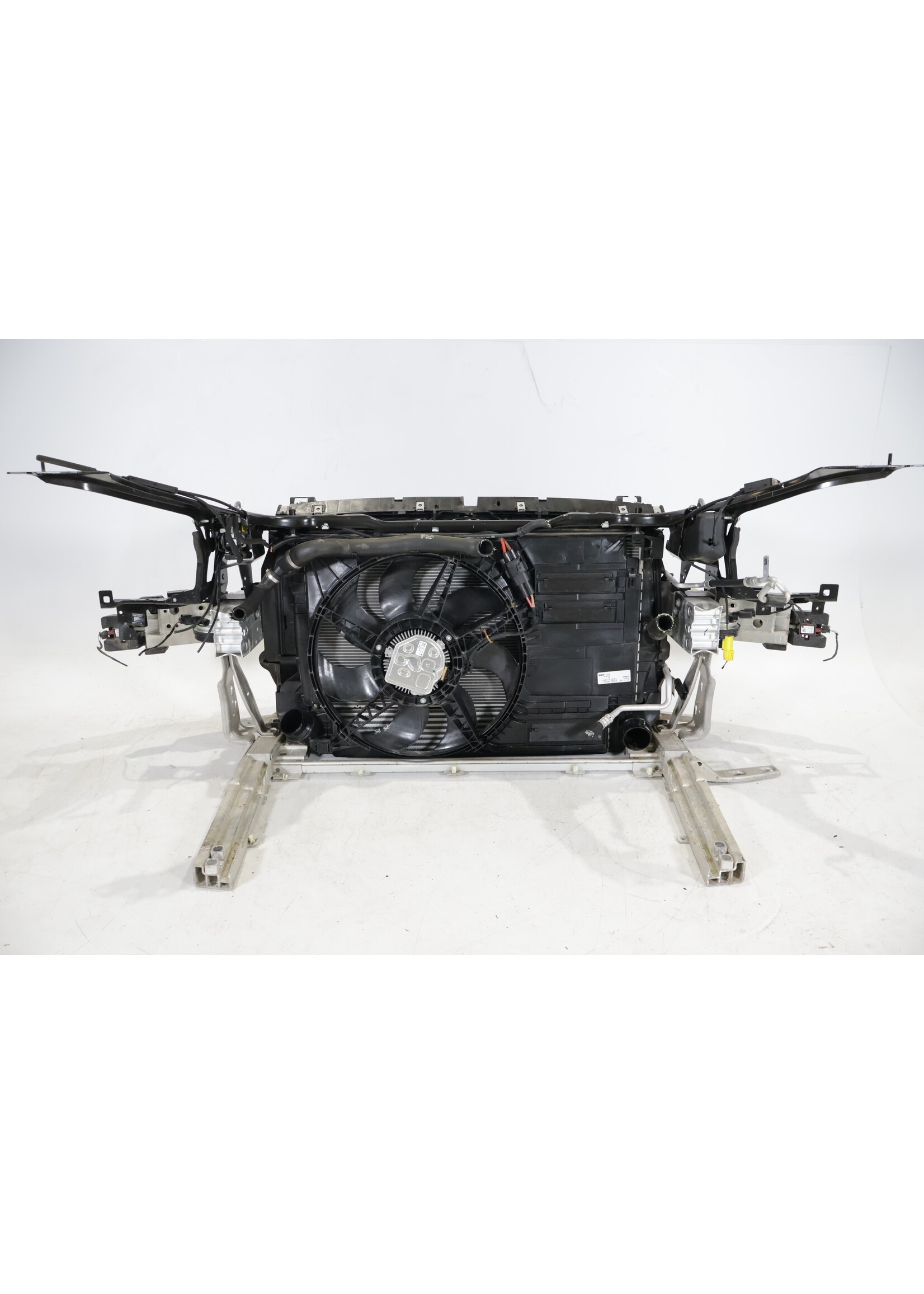 BMW BMW 2er F45 Active Tourer komplette Frontpartie mit Kühlern 51117418291 7418291