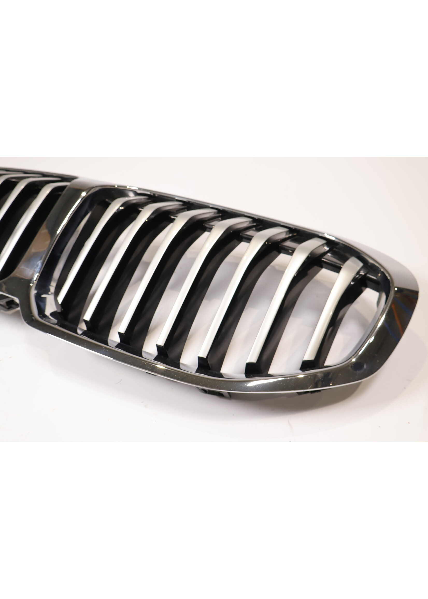 BMW BMW 1er F40 F41 Nieren / Kühlergrill 5a3936
