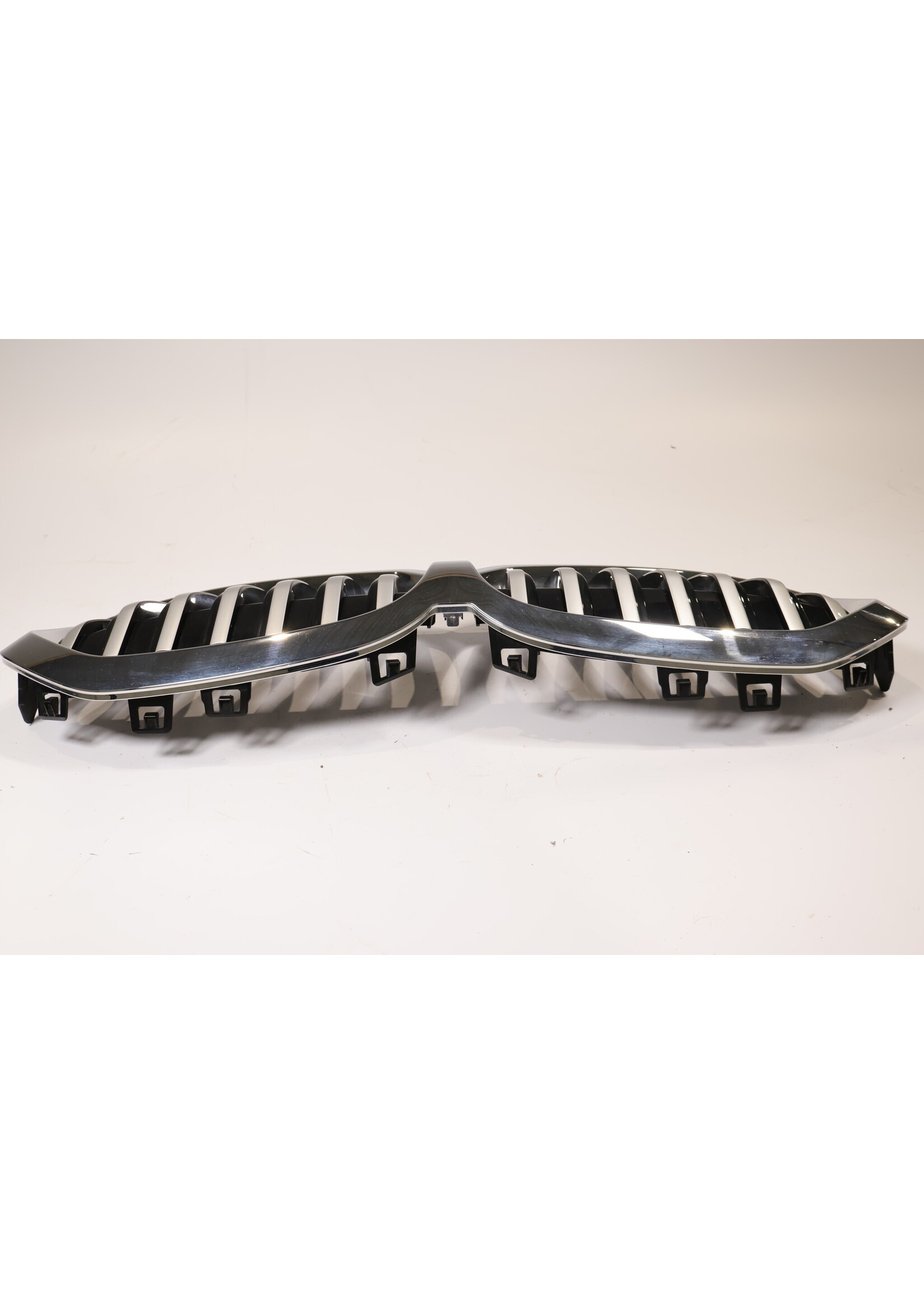 BMW BMW 1 Series F40 F41 Front grill 5a39366