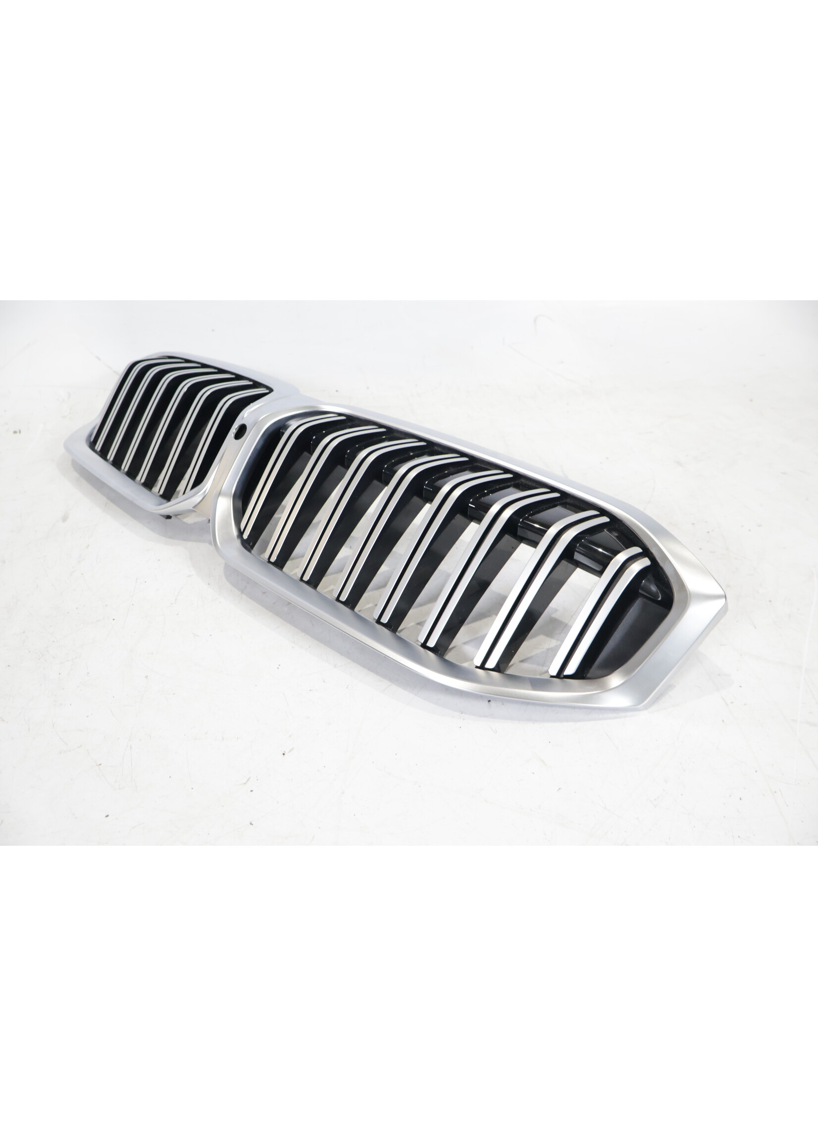 BMW  BMW 3 Series LCI G20 G21 Kidney / Grill iCam version NEW! 51115a1bfb0 5a1bfb0