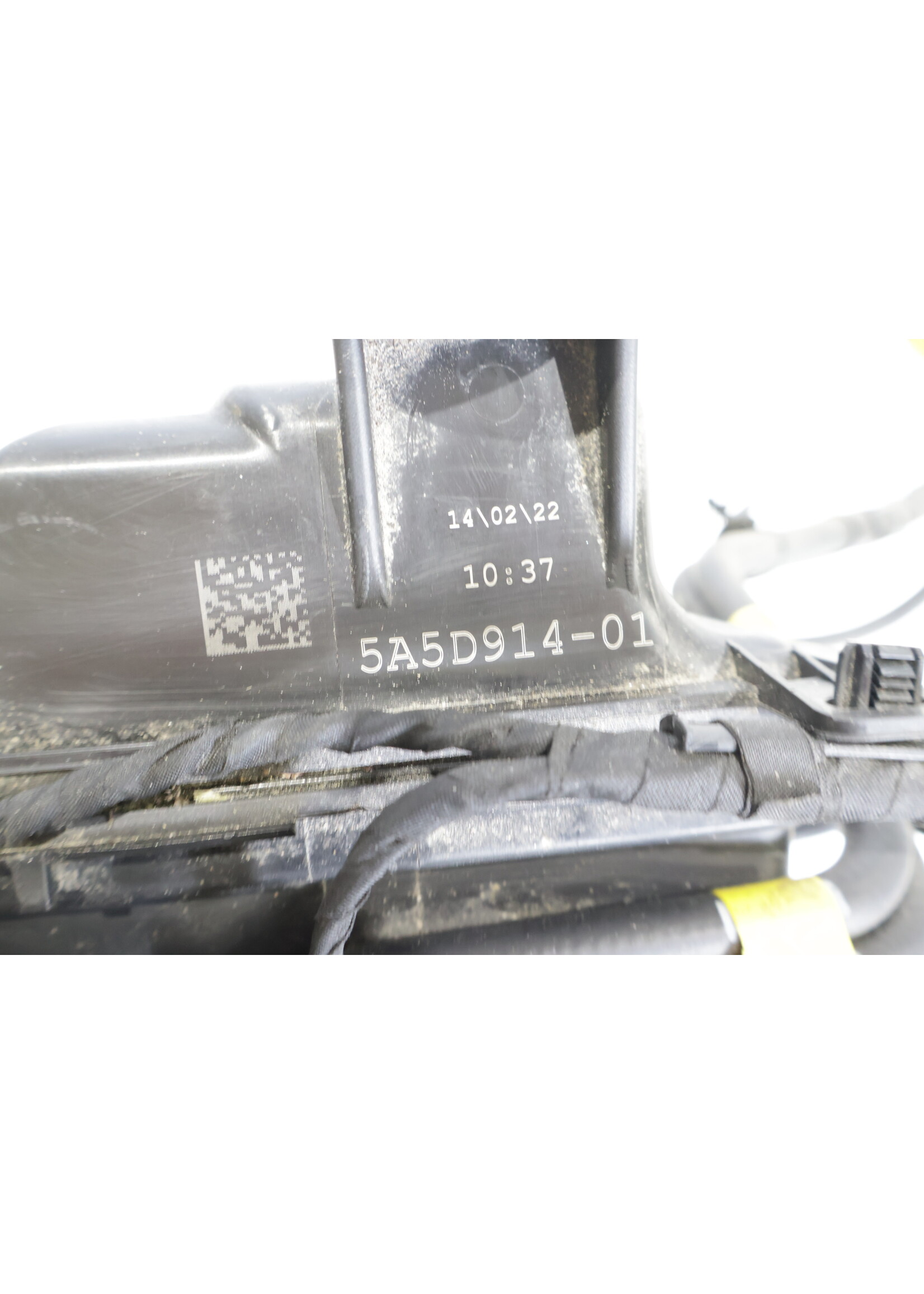 BMW BMW IX I20 Ruitensproeier vloeistof tank 5a5D914 61355A04D89 61355A04D91
