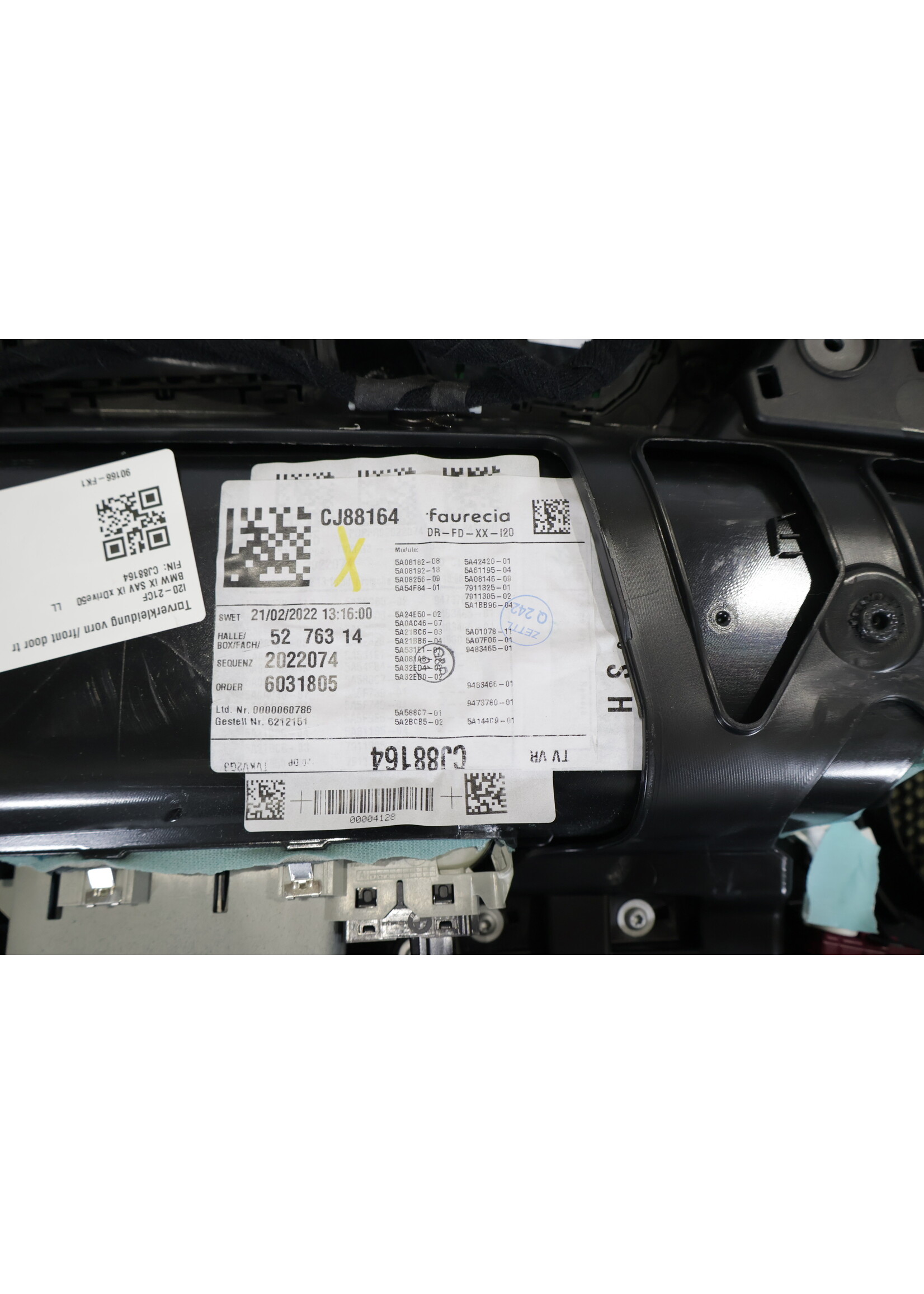 BMW BMW iX (I20) Complete right door panel with all switches 9889917 51419889917