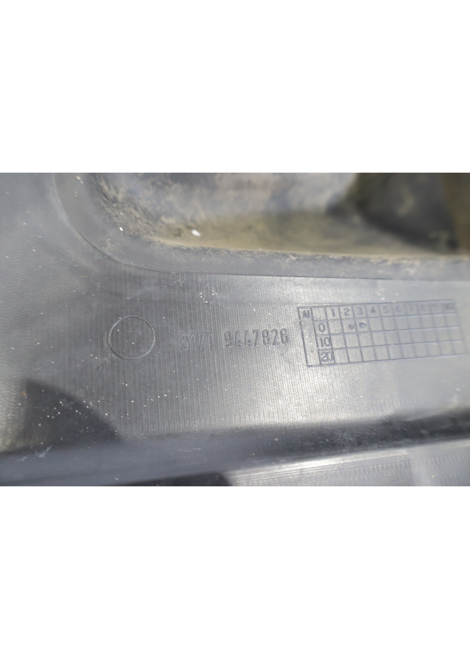 BMW MINI Cooper F55 F56 F57 Radlaufschale vorne rechts / Radhausschale 51719447826 9447826