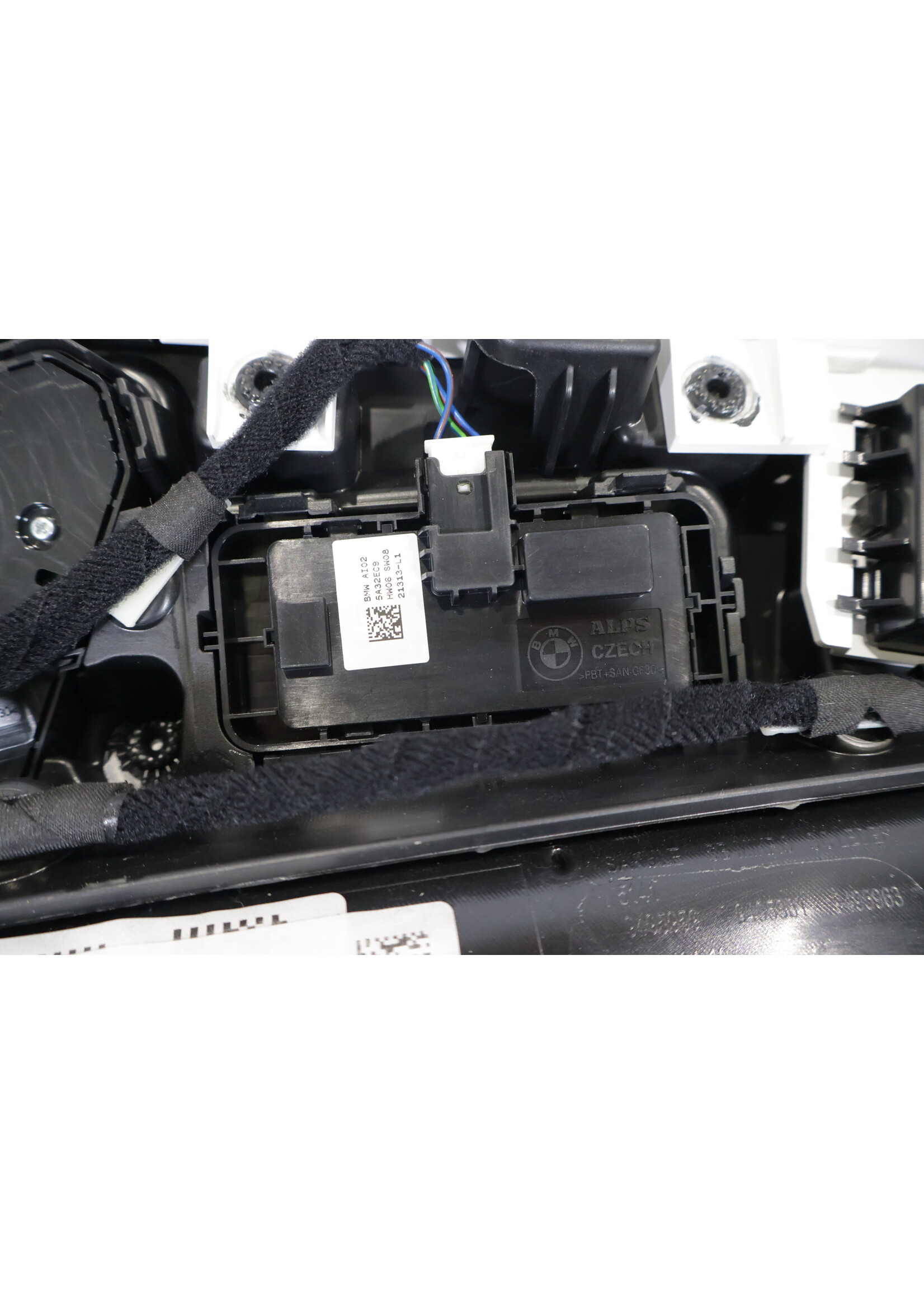 BMW  BMW iX i20 Complete front left door panel with all switches 9495965 51419495965