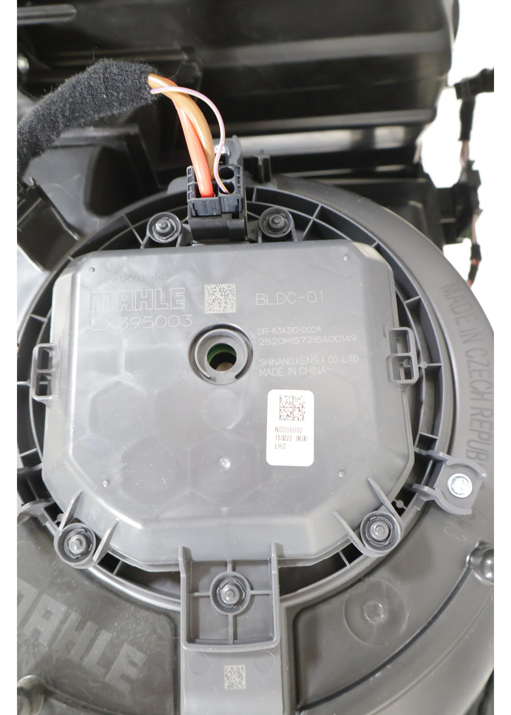 BMW BMW iX (I20) Komplettes Heizungsgehäuse mit Gebläse und Anbauteilen 64115A05C28 HZ4a22239
