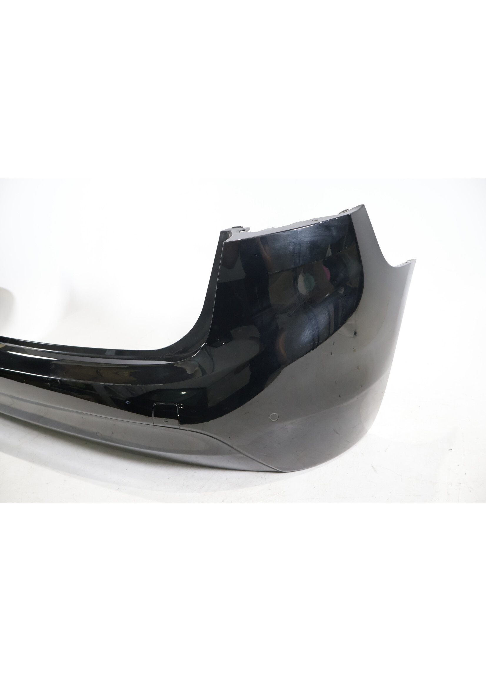 BMW BMW 2 Series F45 Complete rear bumper with PDC sensors 51122574884 2574884