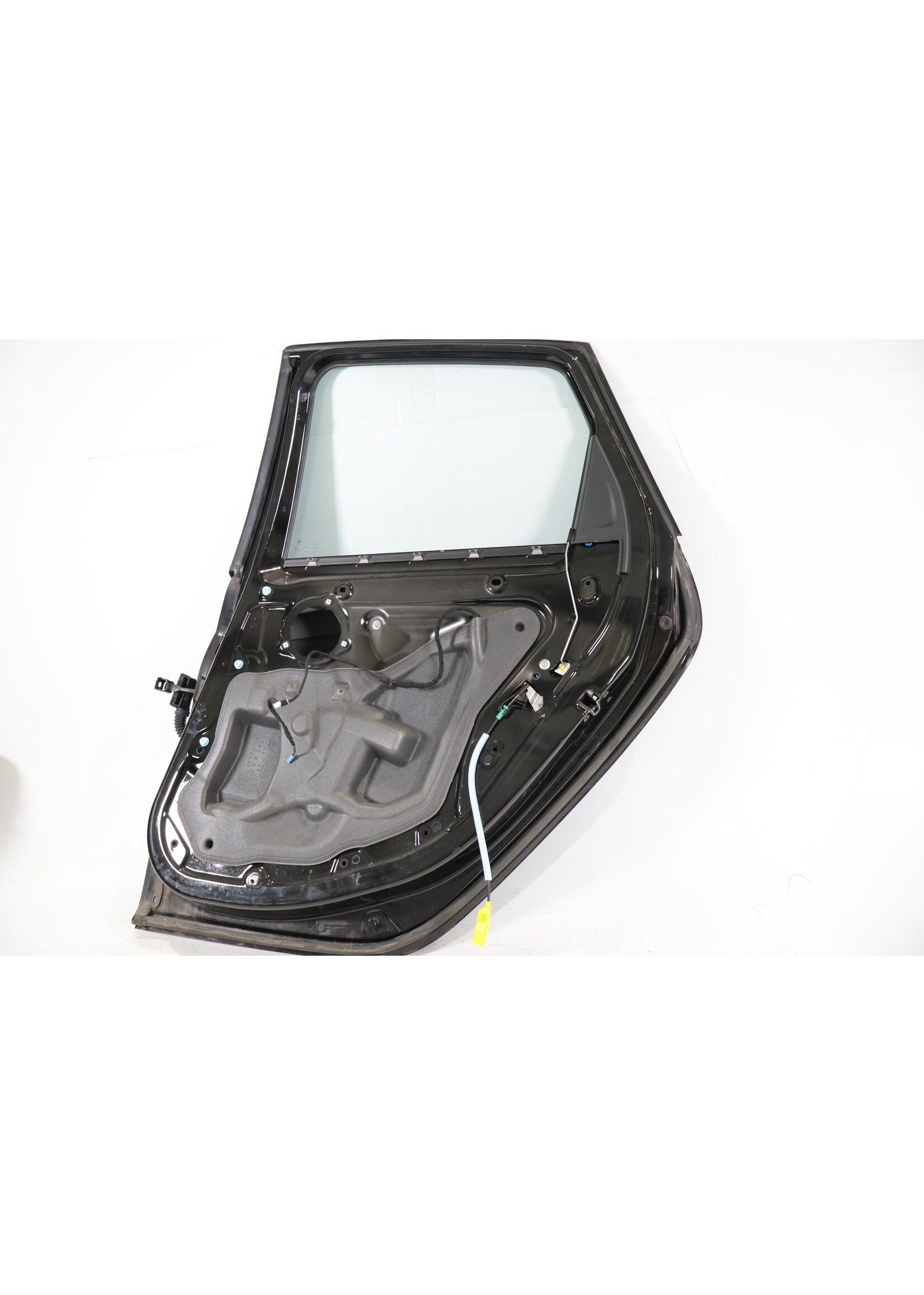 BMW BMW 2 Serie F45 Complete deur rechts achter 41009631840 9631840