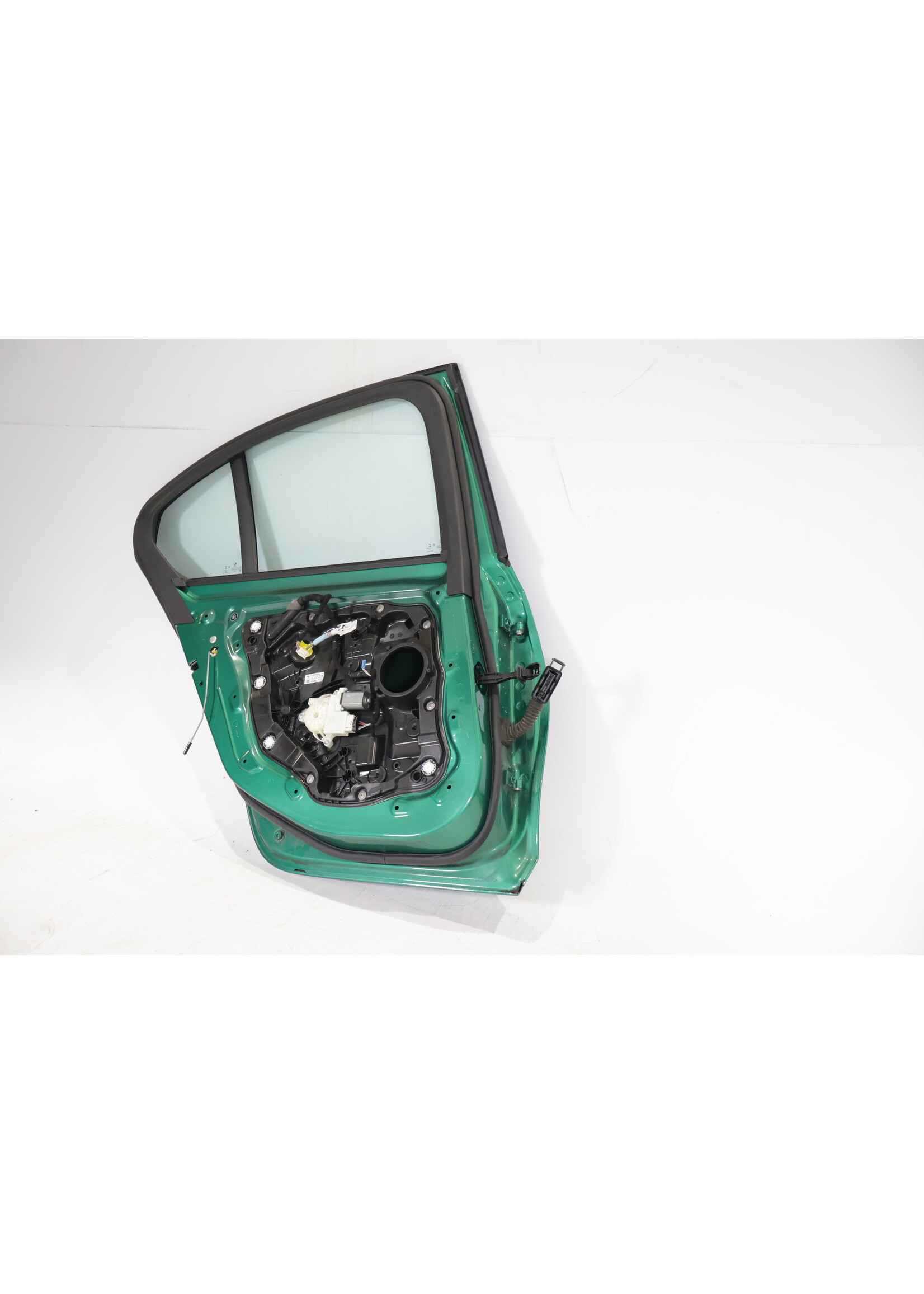 BMW BMW 3 Serie G20  G80 complete door rear left 41517482277 7482277