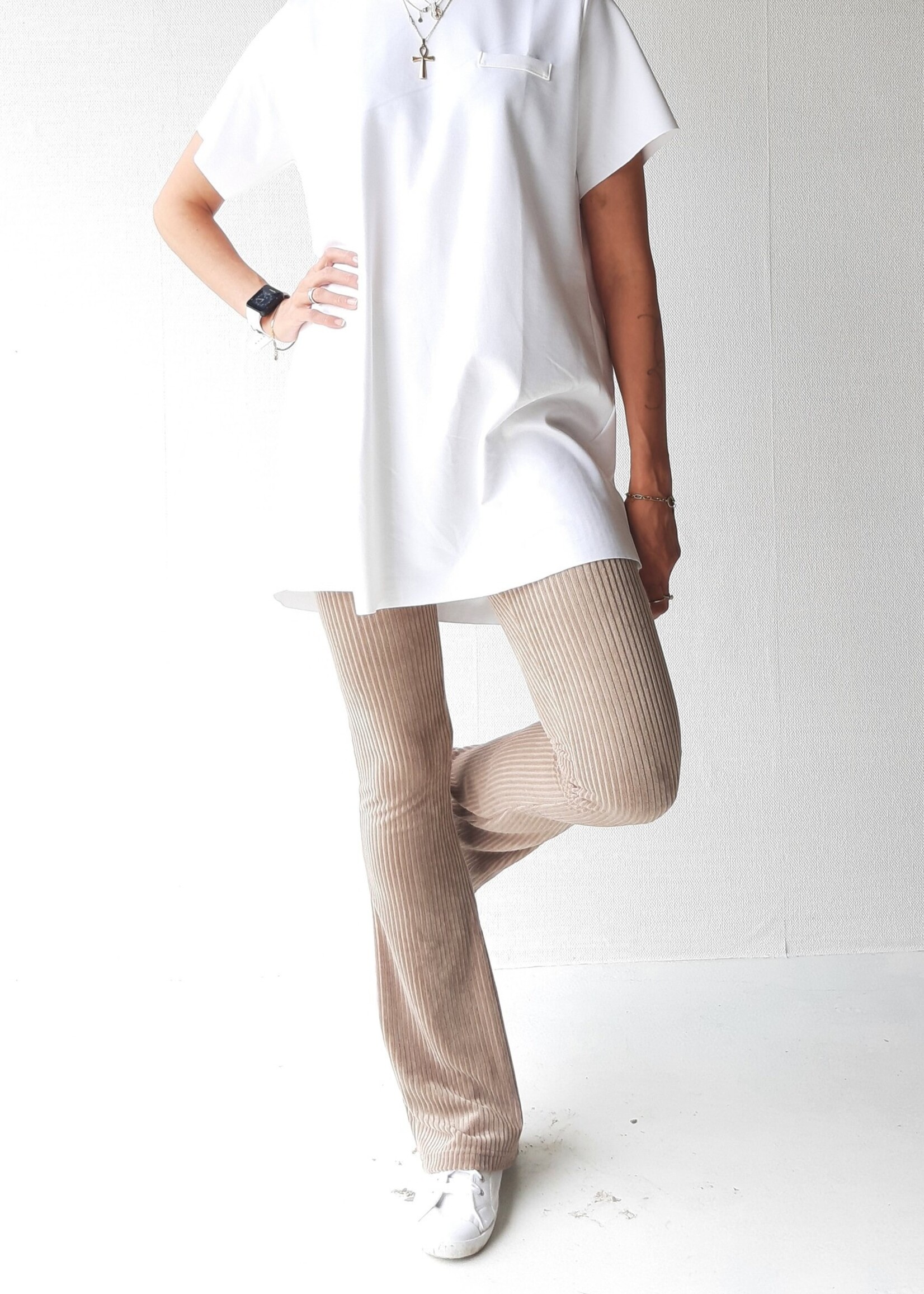 MadameLiz PRE-ORDER NOW: Flared rib | taupe