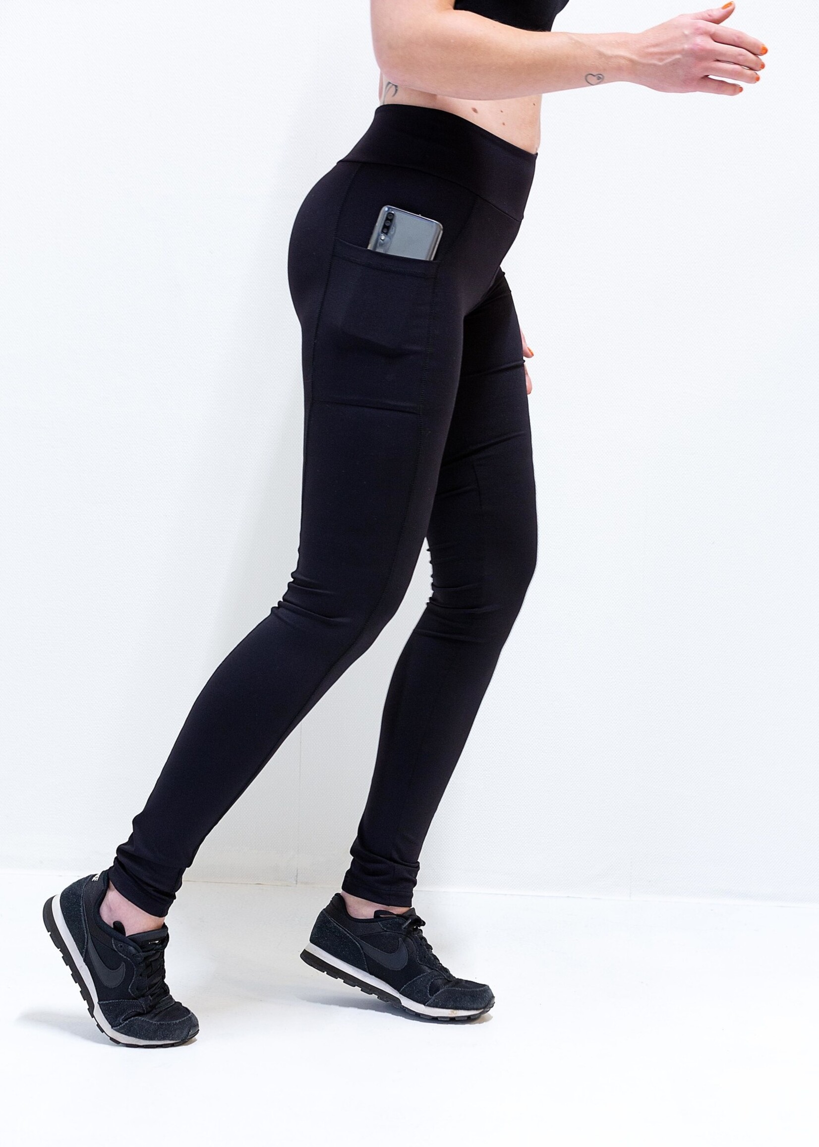 MadameLiz Lange sportlegging | met steekzak & koordje | zwart