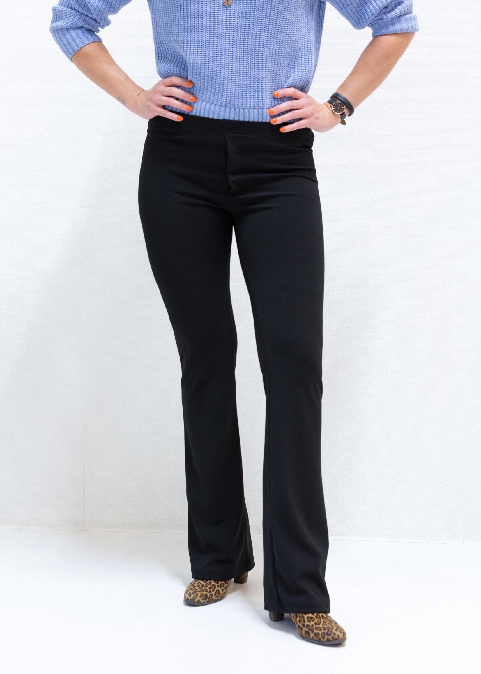 MadameLiz Flared pants zwart | Madame Liz | extra lange flared legging