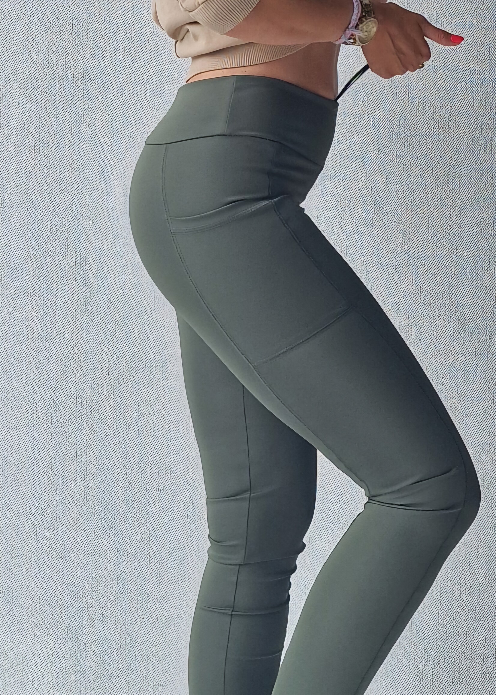 MadameLiz Long sports leggings | with side pocket | kakhi