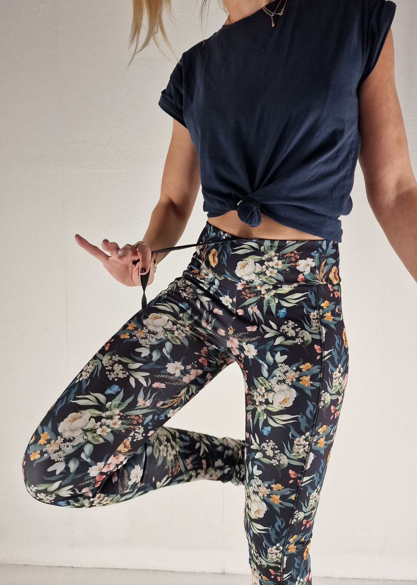 MadameLiz Long sports leggings | with side pocket | flowers