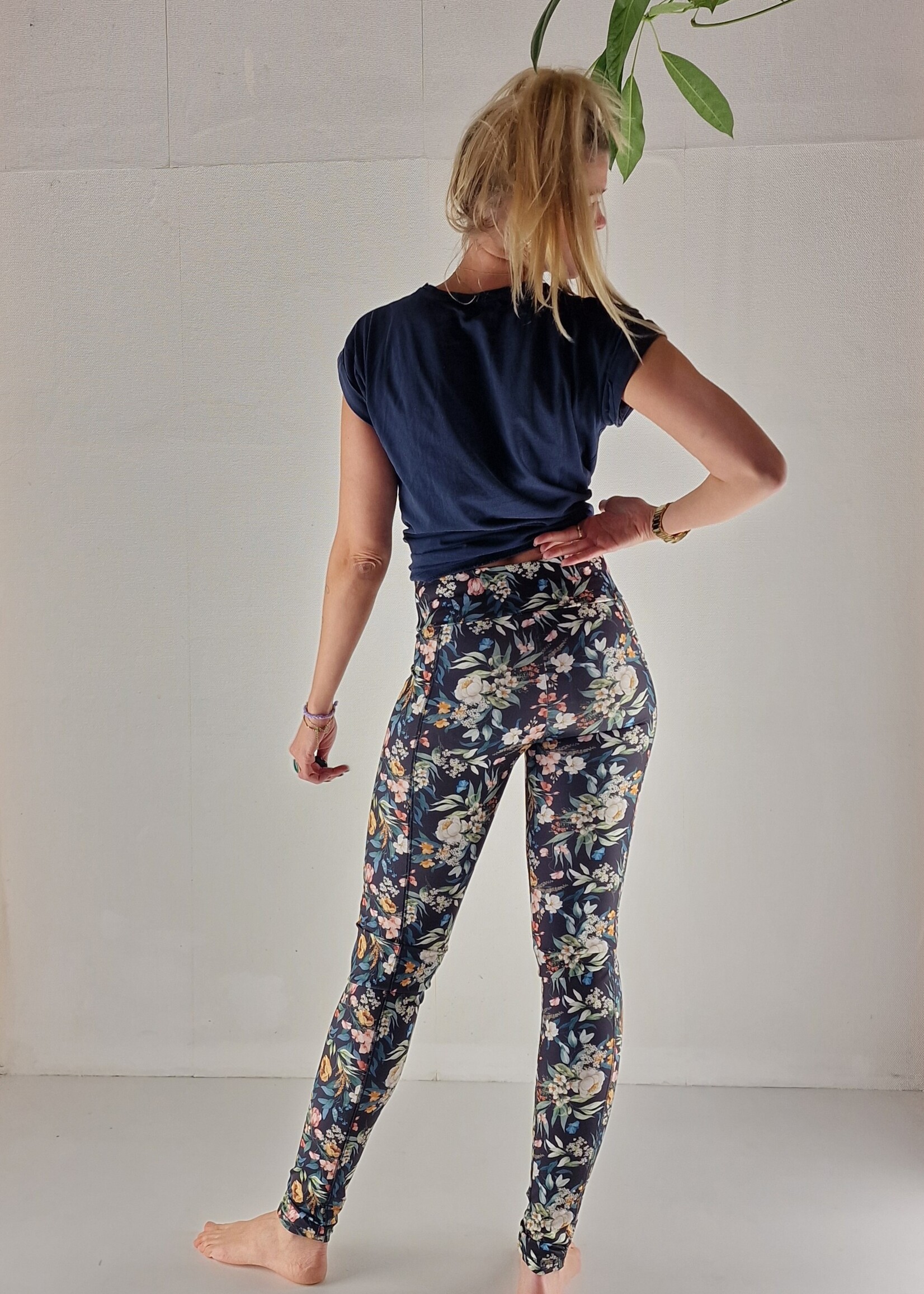 MadameLiz Long sports leggings | with side pocket | flowers